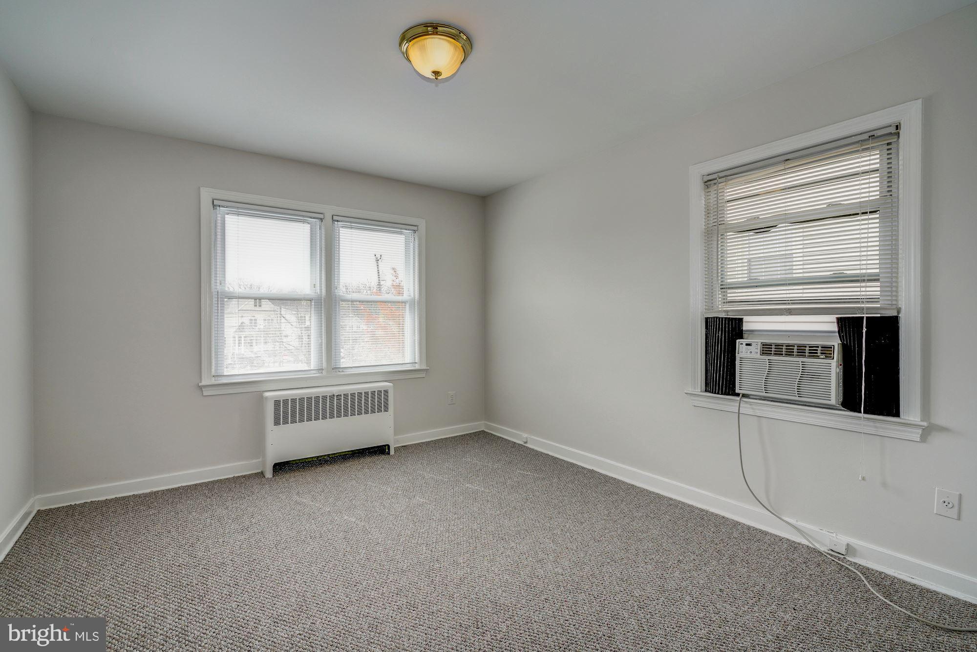 Real estate listing preview #12