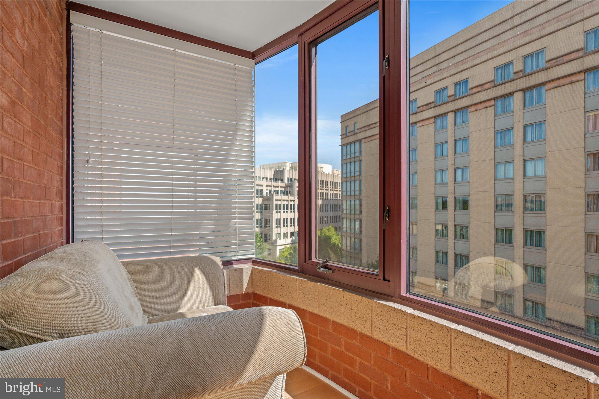 Real estate listing preview #15