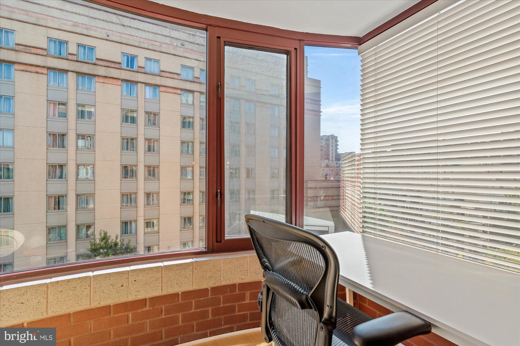 Real estate listing preview #14