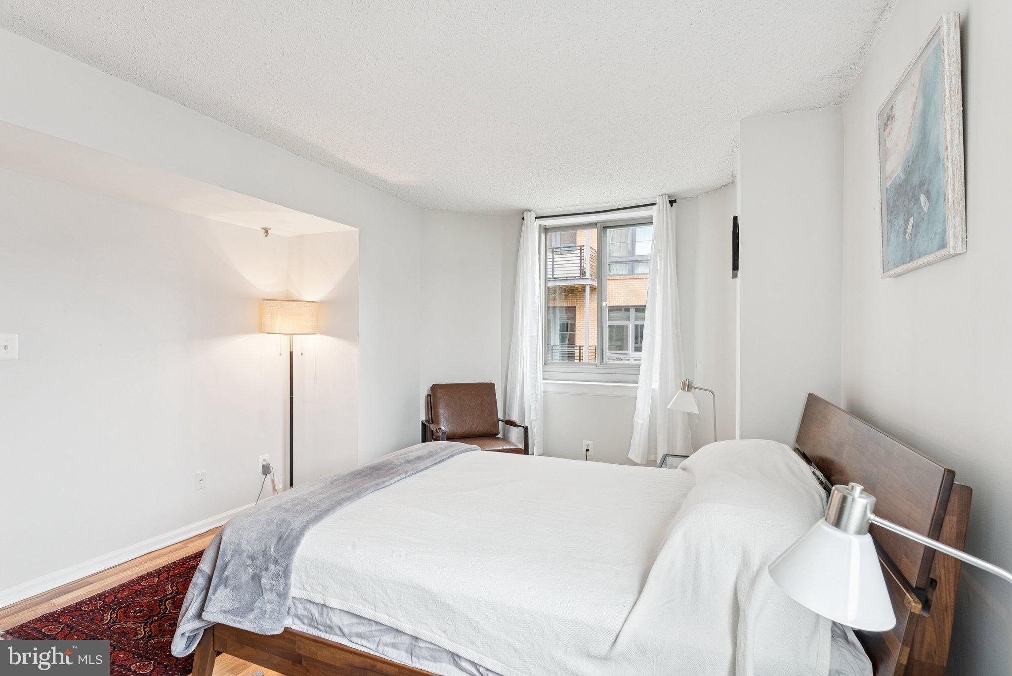 Real estate listing preview #12