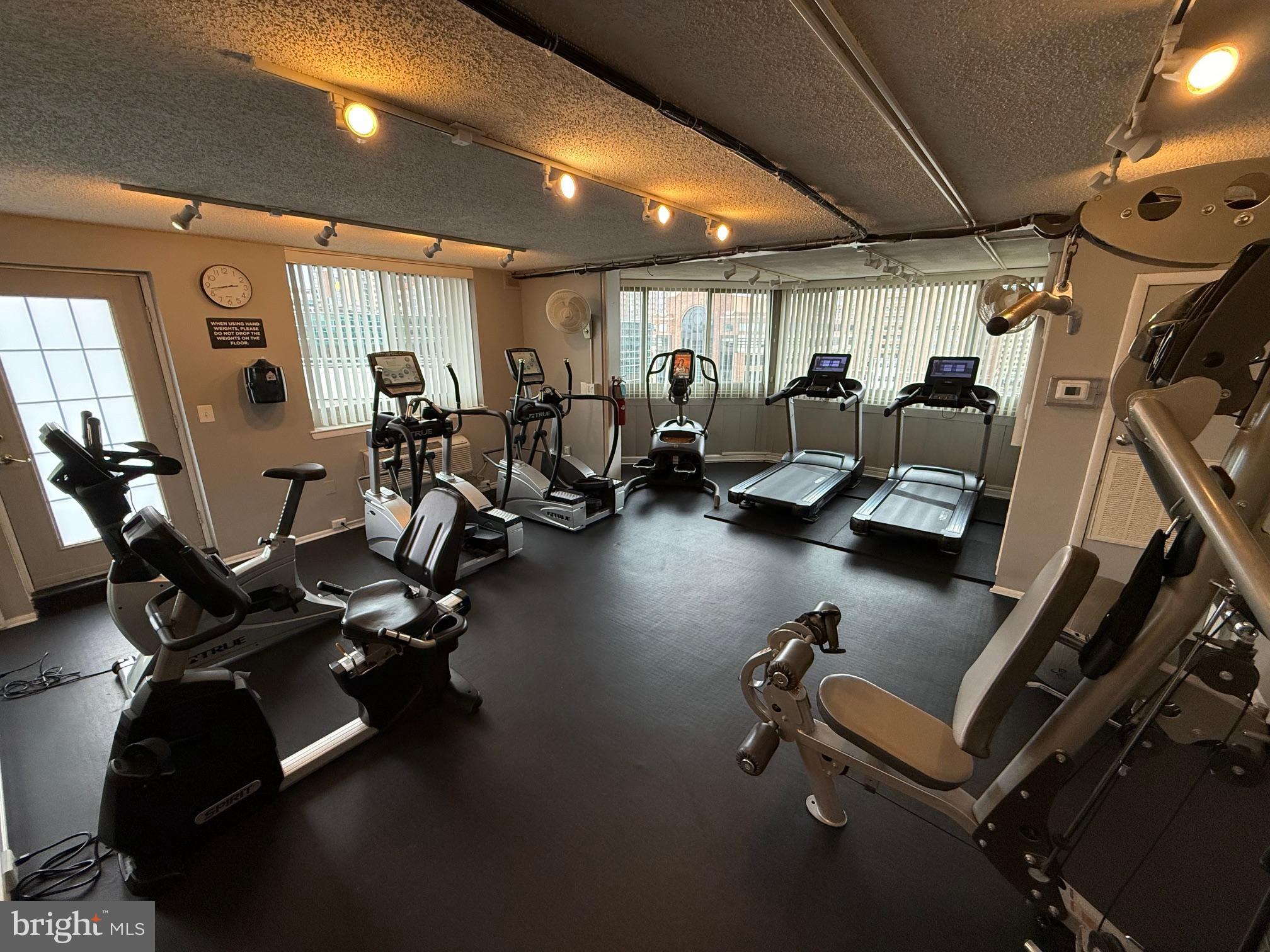 Real estate listing preview #22