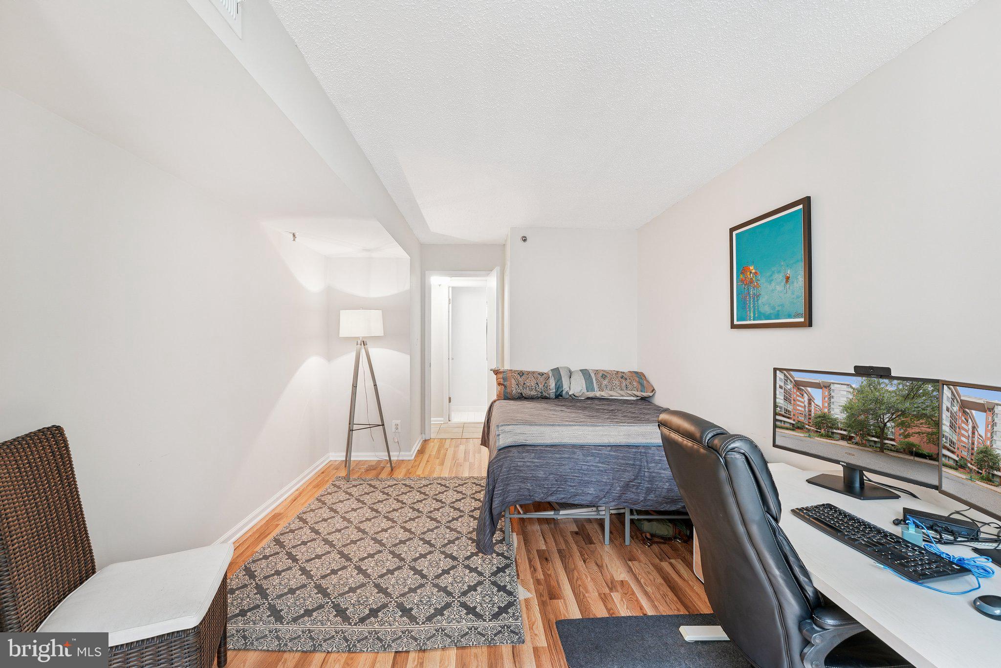 Real estate listing preview #16