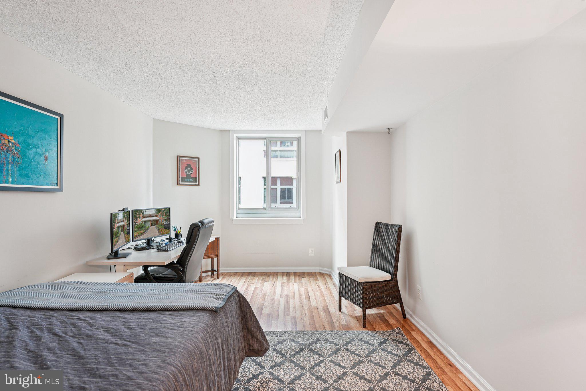 Real estate listing preview #15