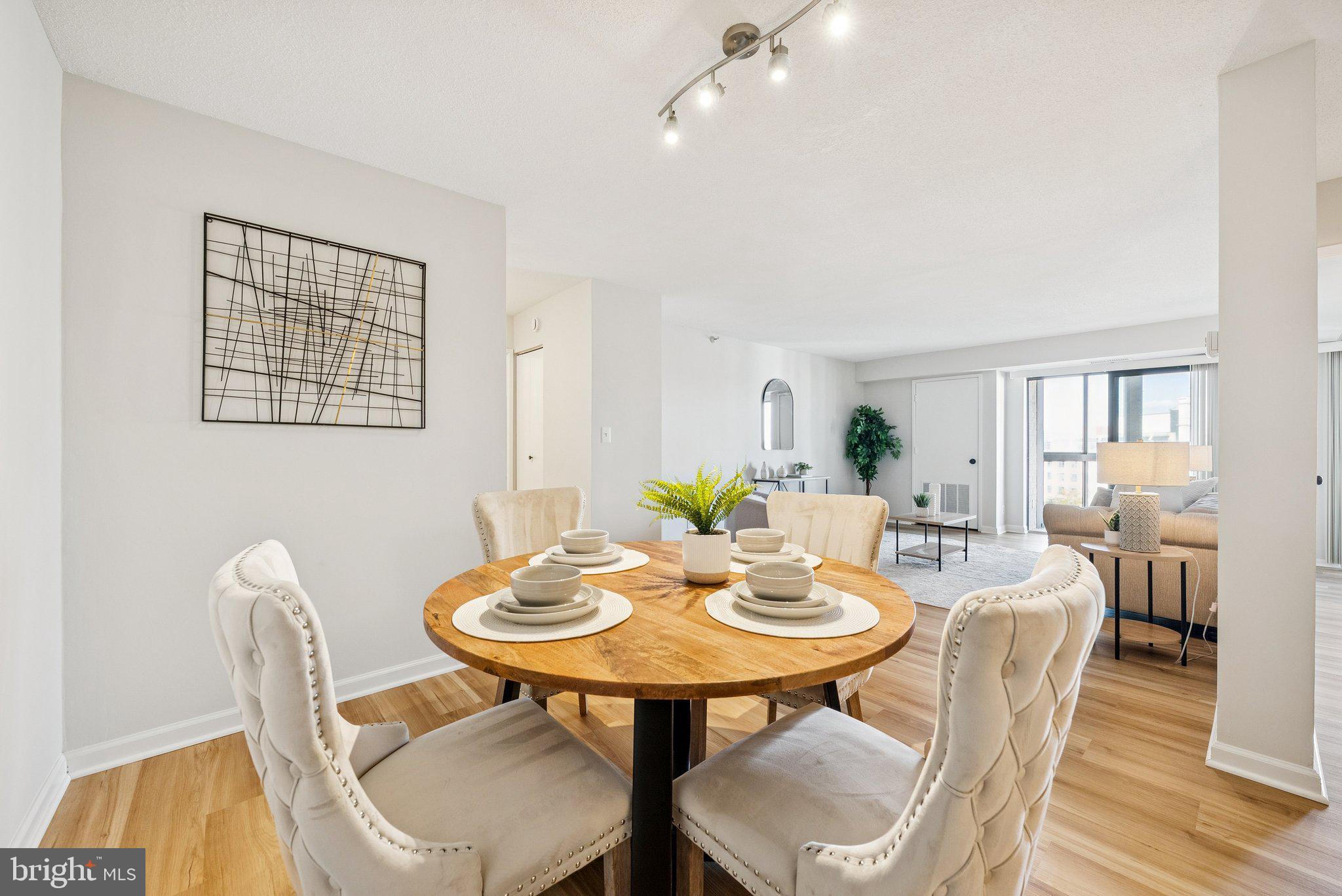 Real estate listing preview #10