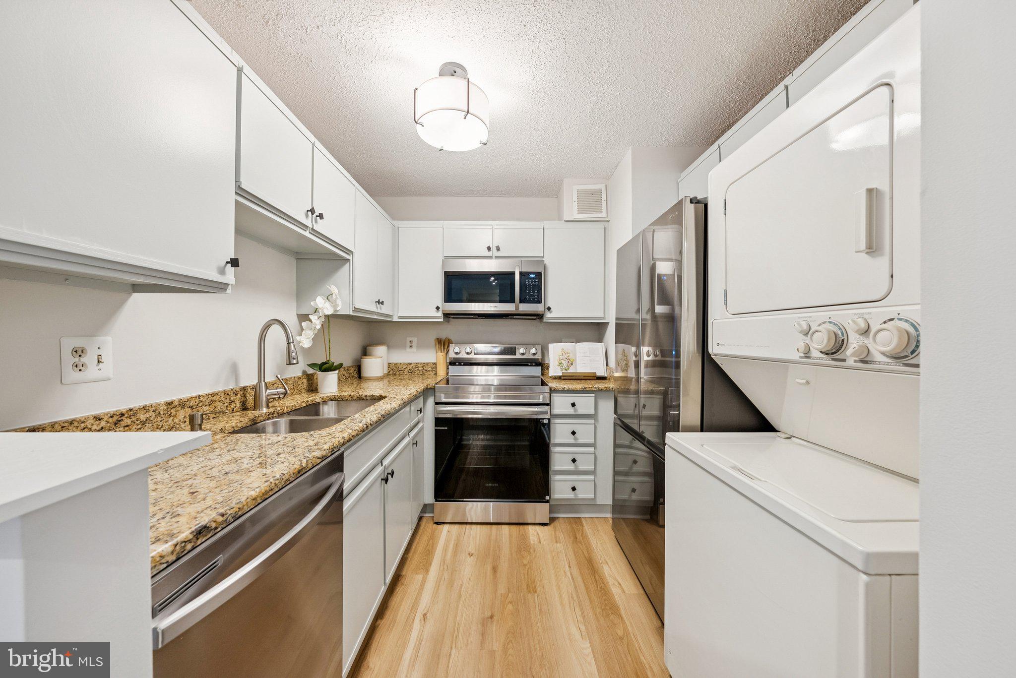 Real estate listing preview #13