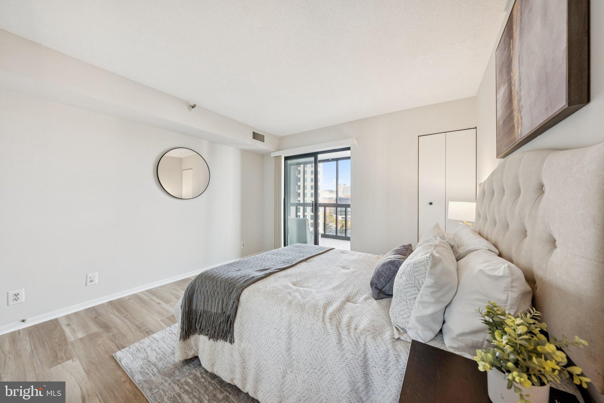 Real estate listing preview #32