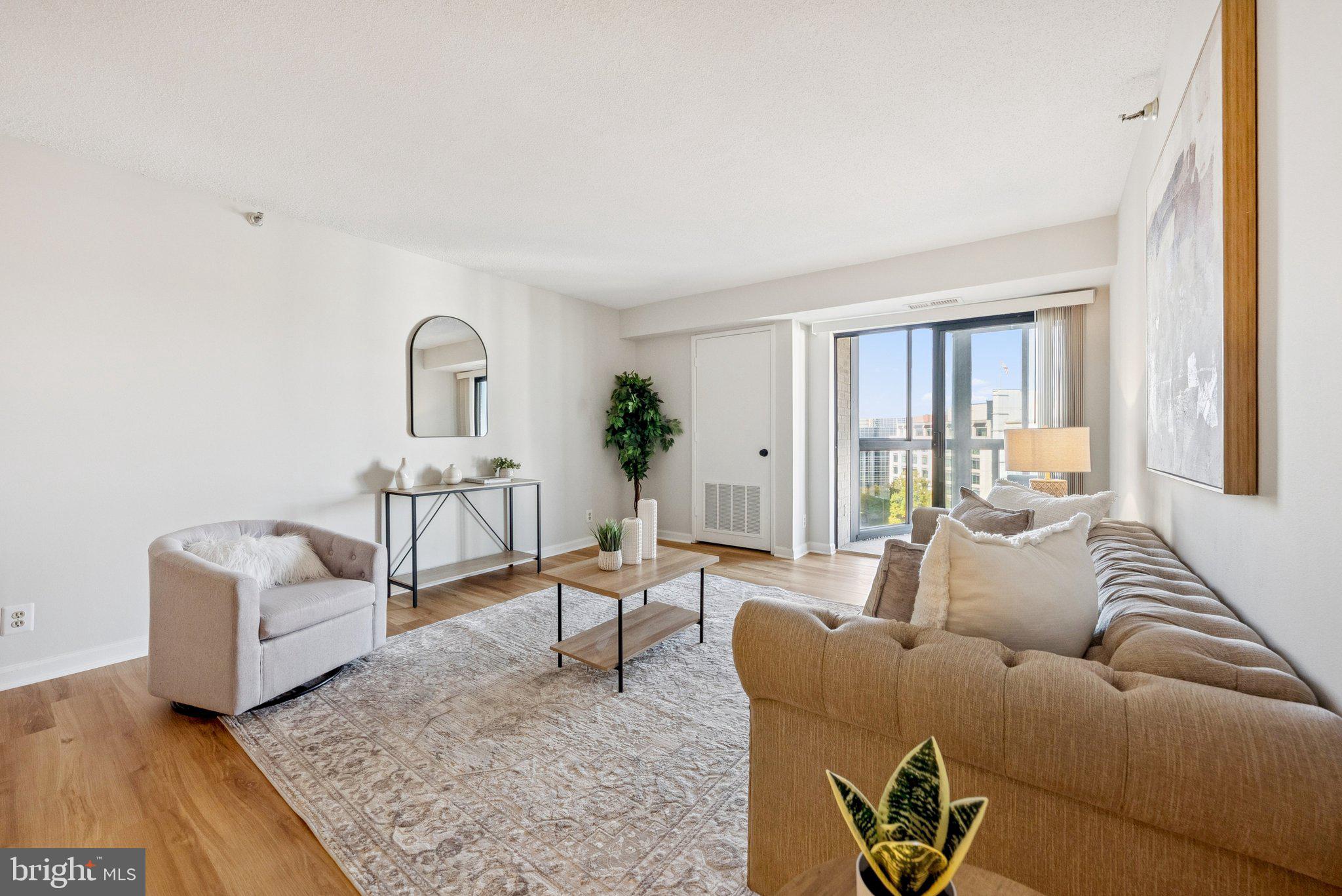 Real estate listing preview #4