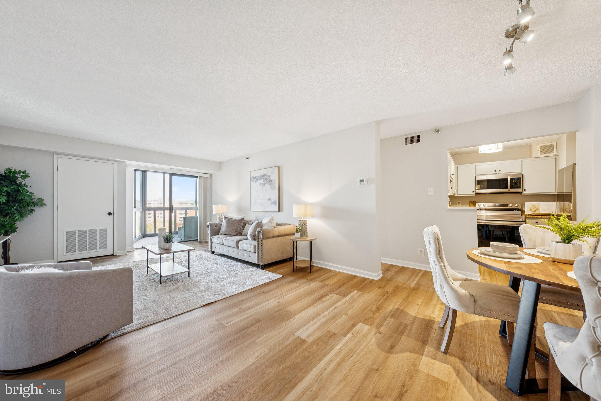 Real estate listing preview #6