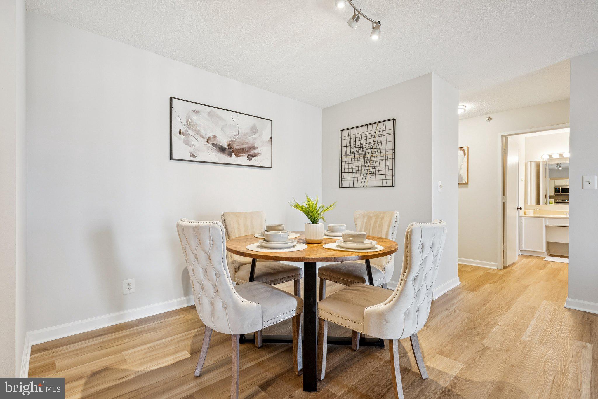 Real estate listing preview #9