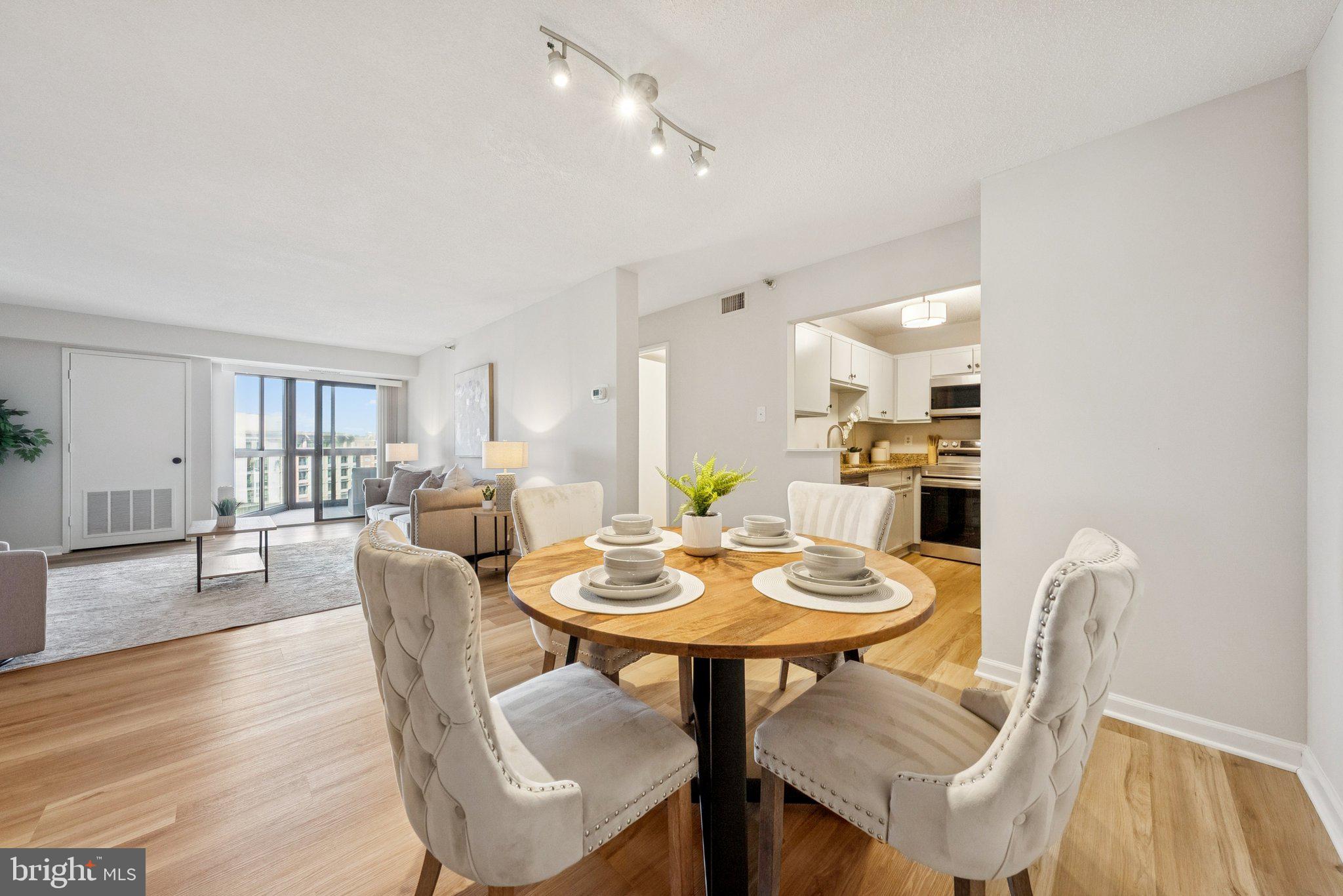 Real estate listing preview #11