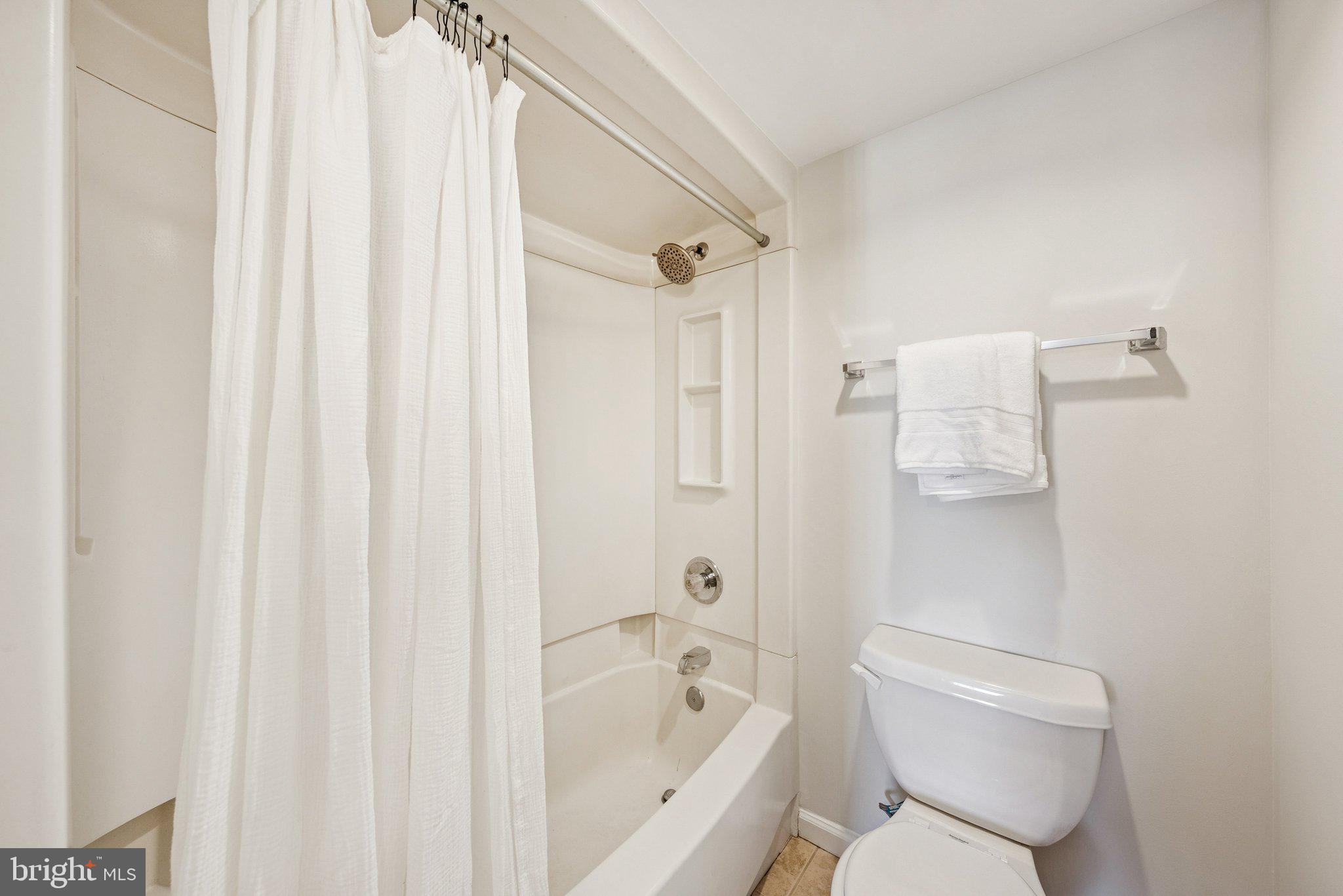 Real estate listing preview #28