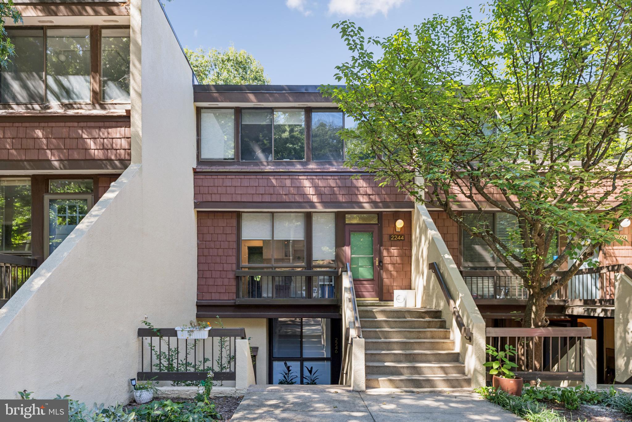 Real estate listing preview #2