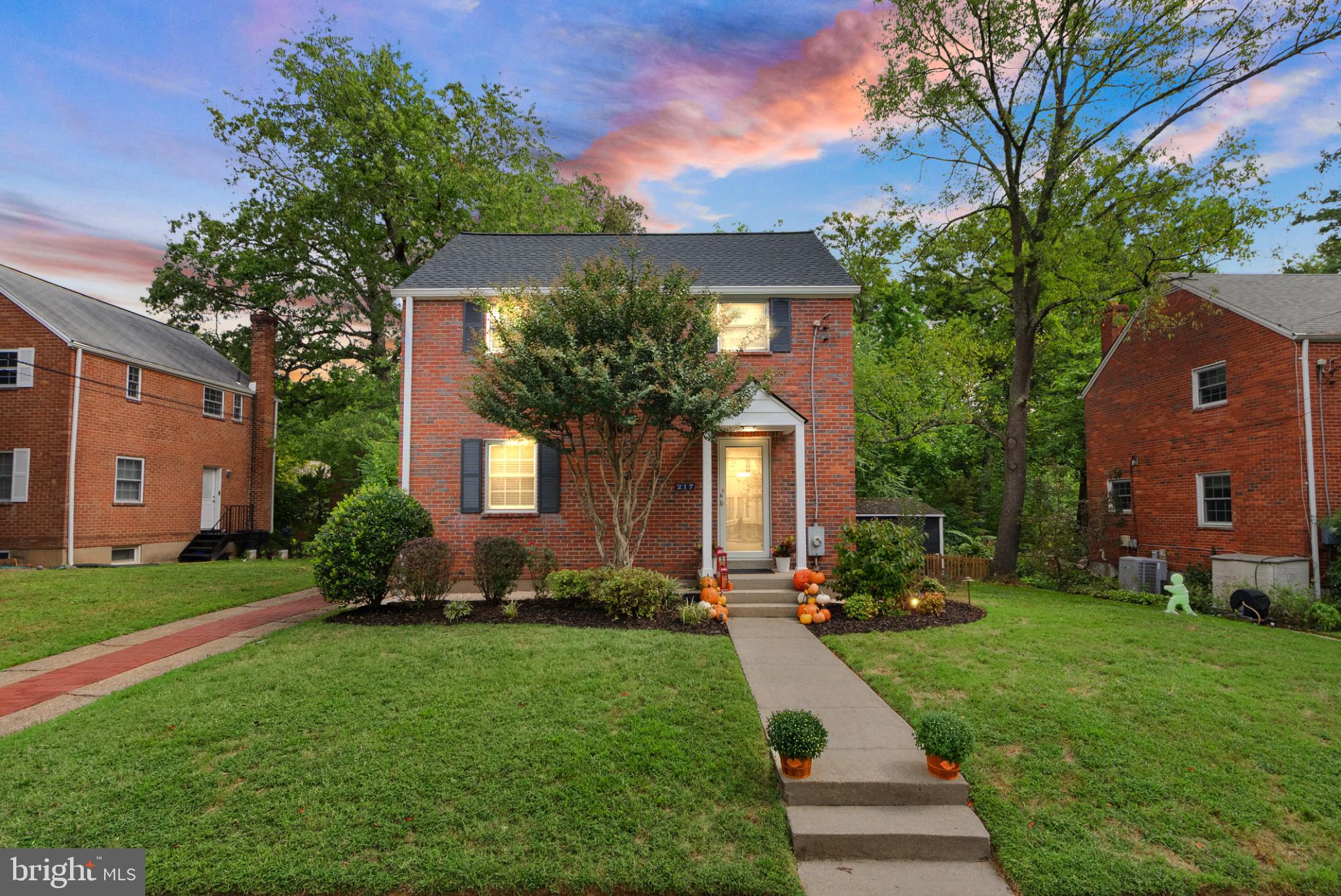 Real estate listing preview #2