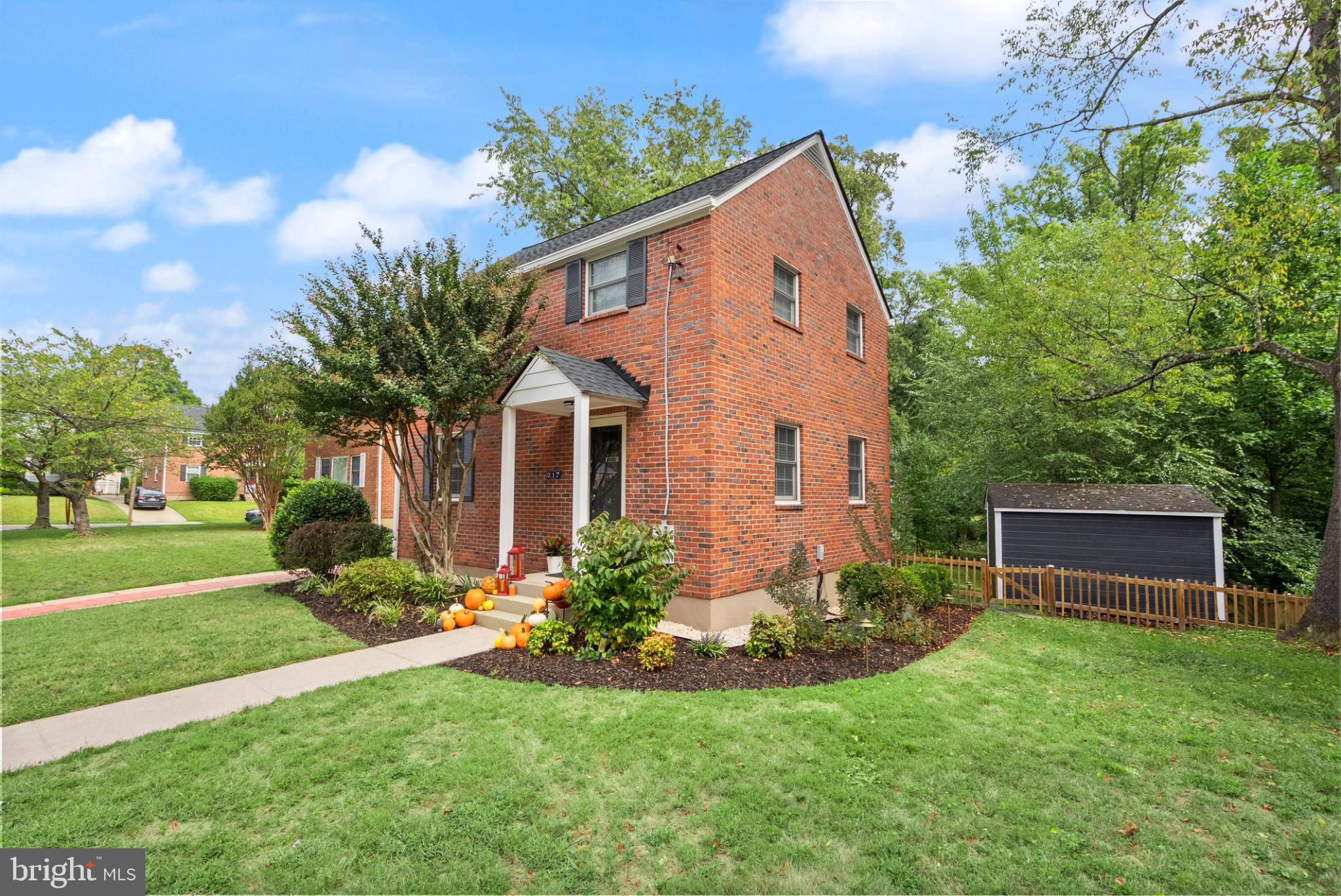 Real estate listing preview #4