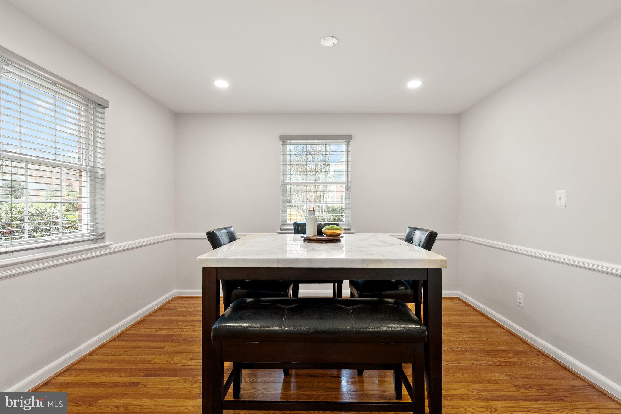 Real estate listing preview #12