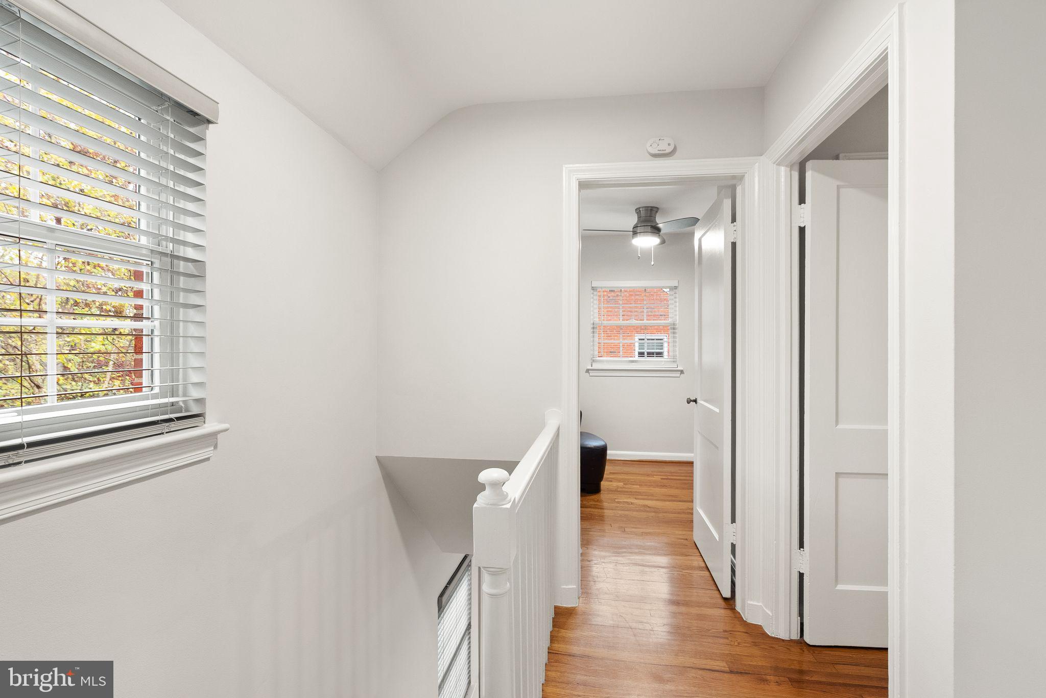 Real estate listing preview #16