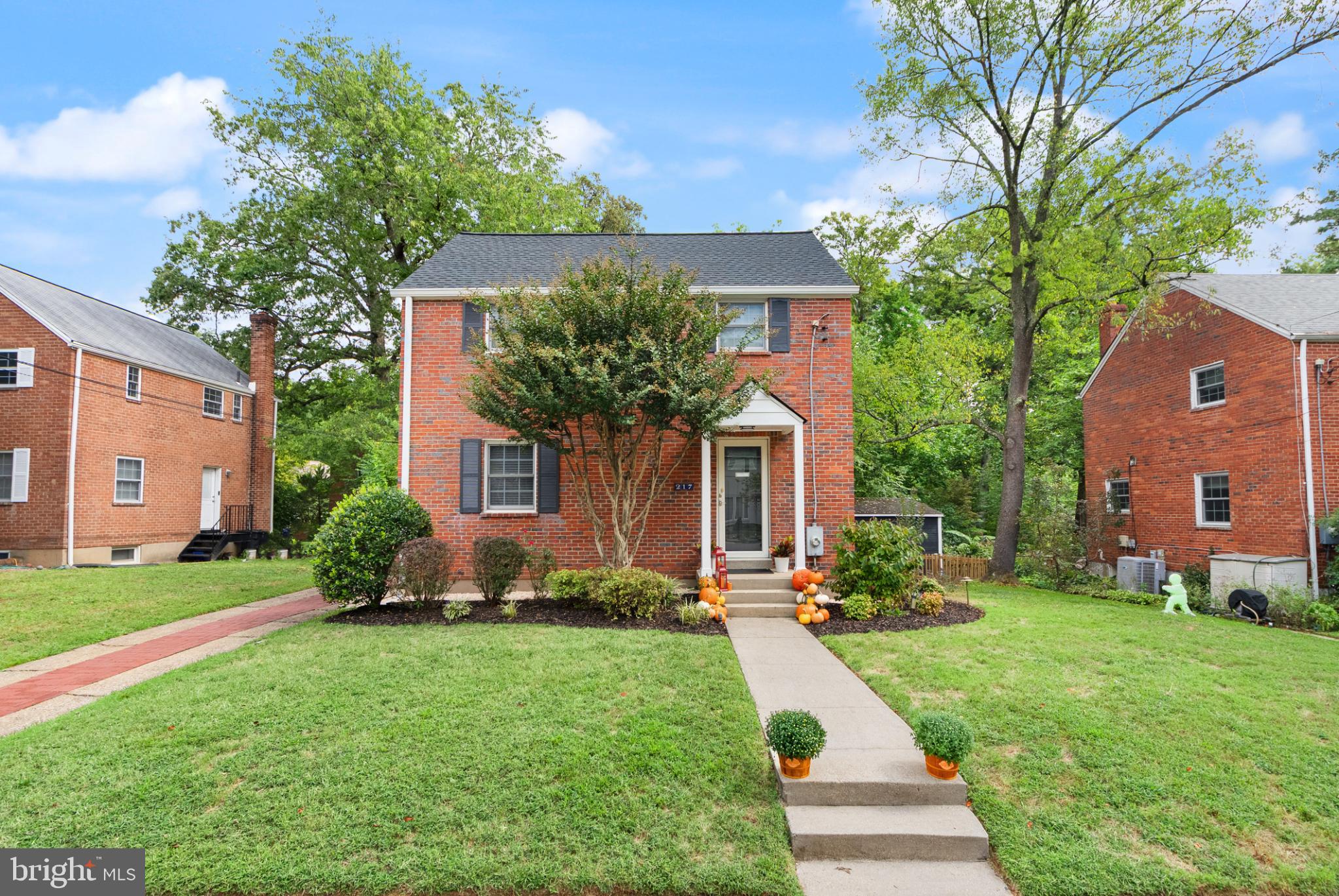 Real estate listing preview #1