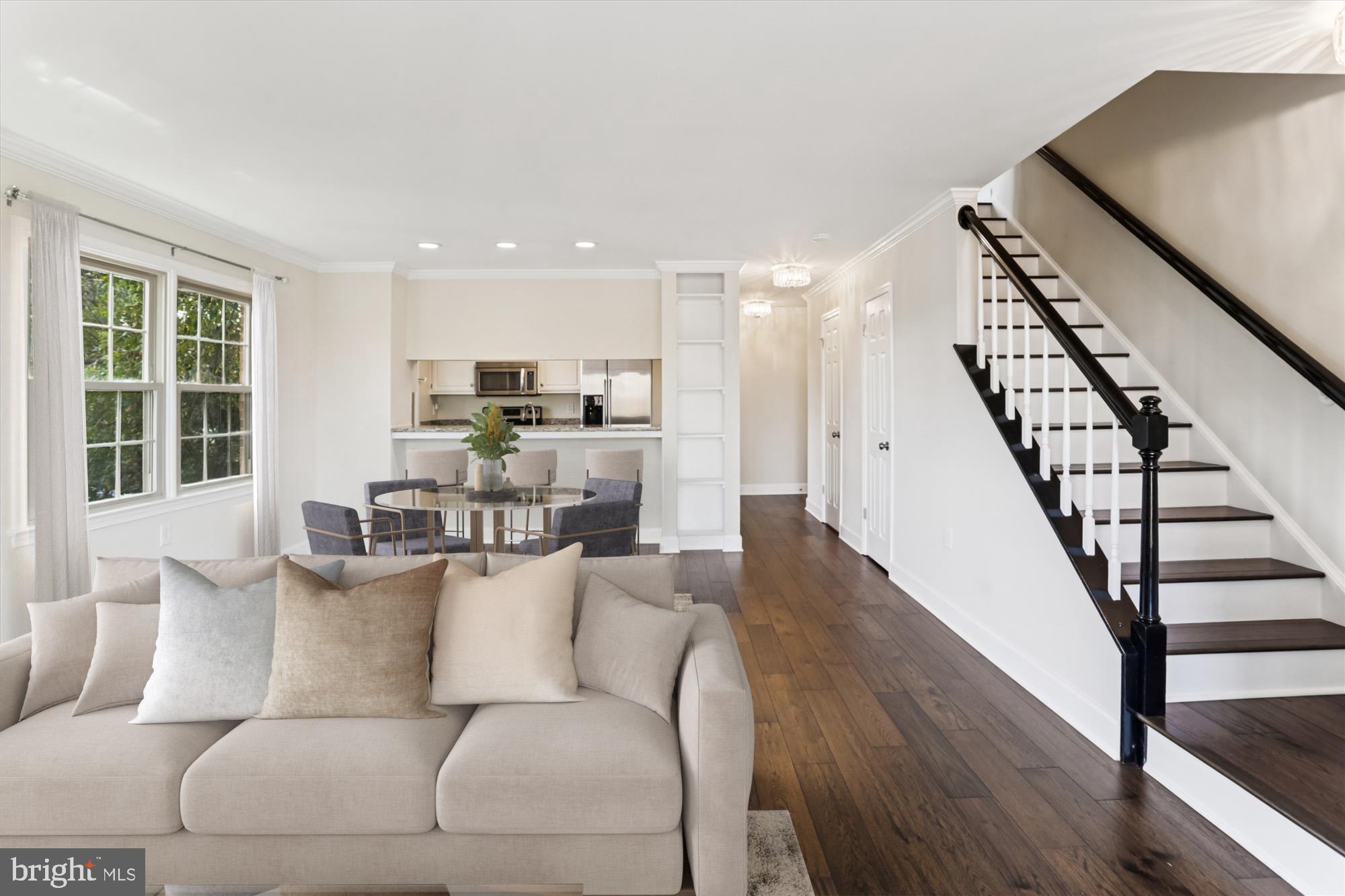 Real estate listing preview #3