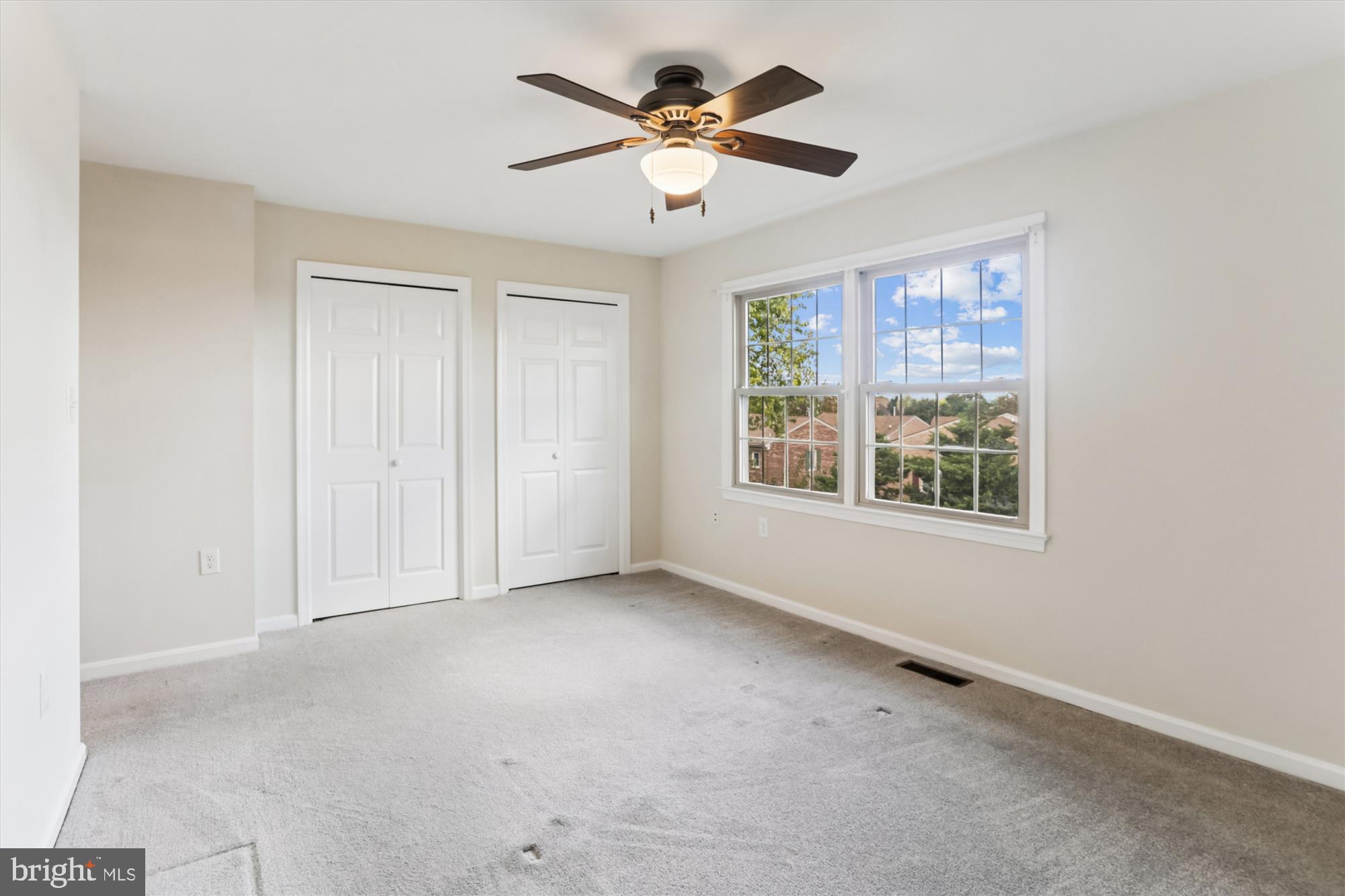 Real estate listing preview #24