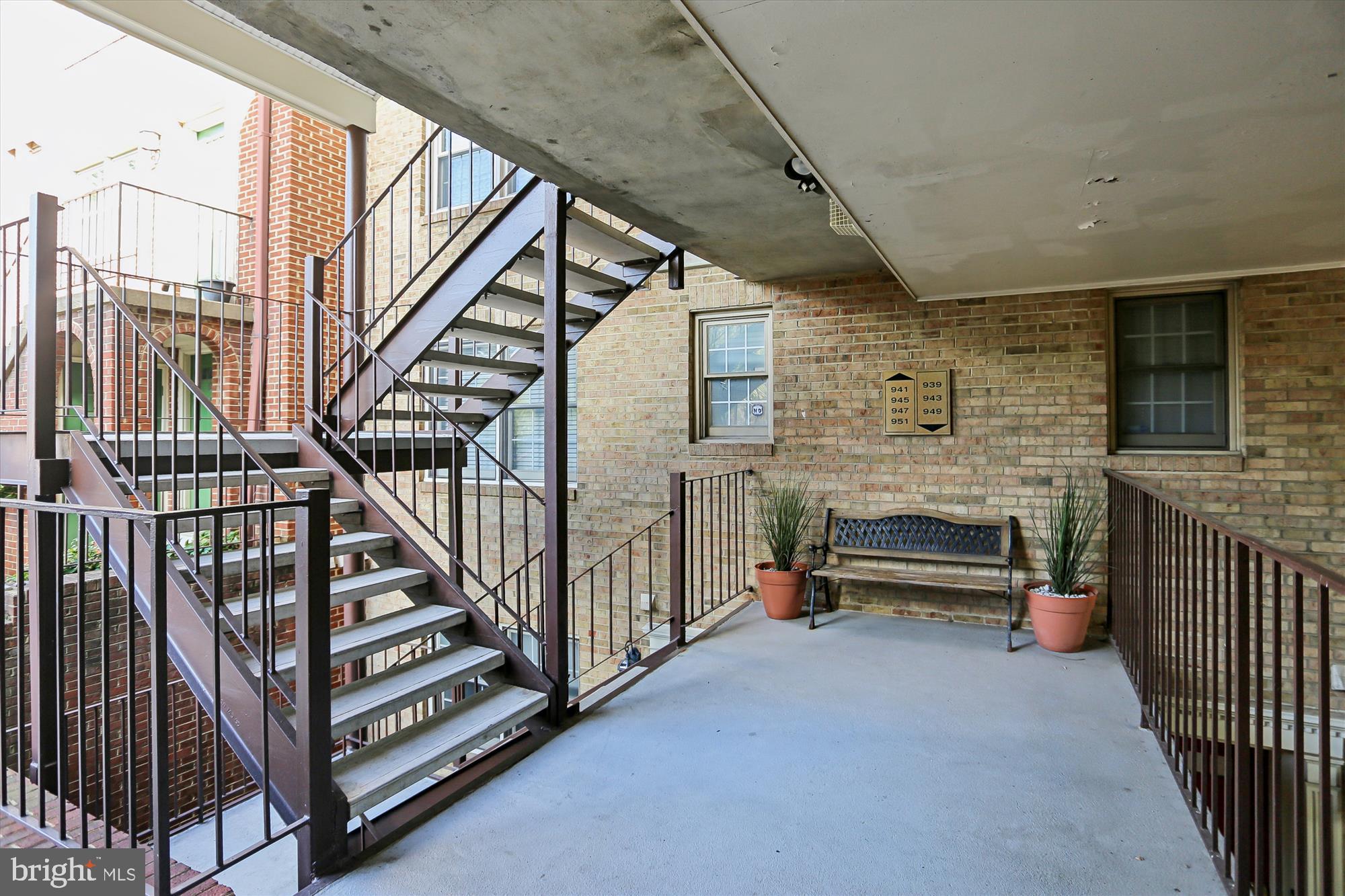 Real estate listing preview #38