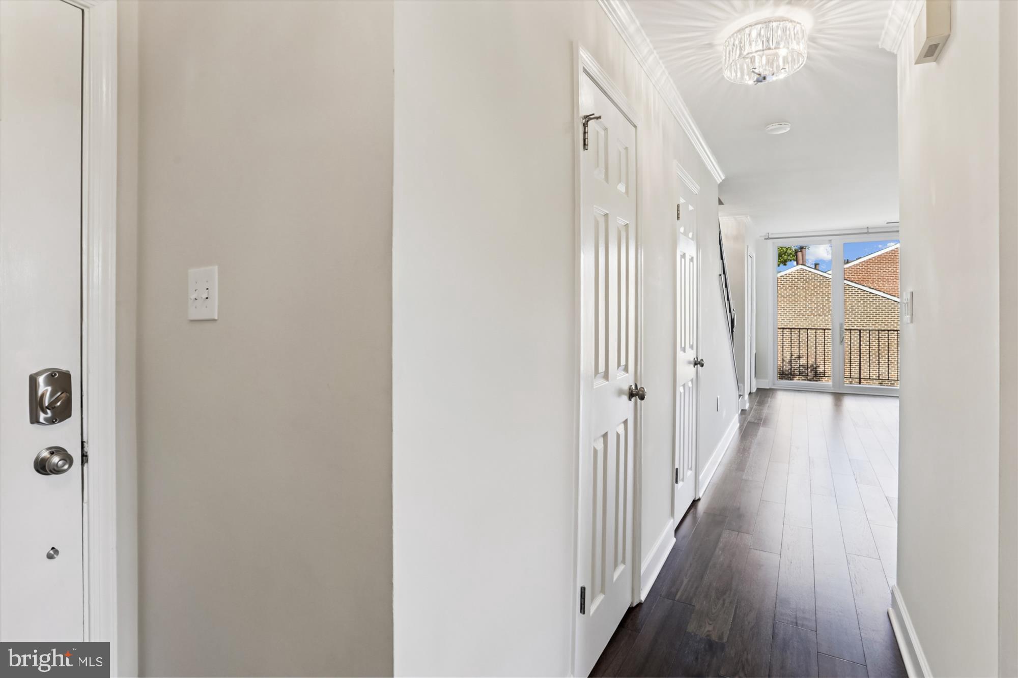 Real estate listing preview #12