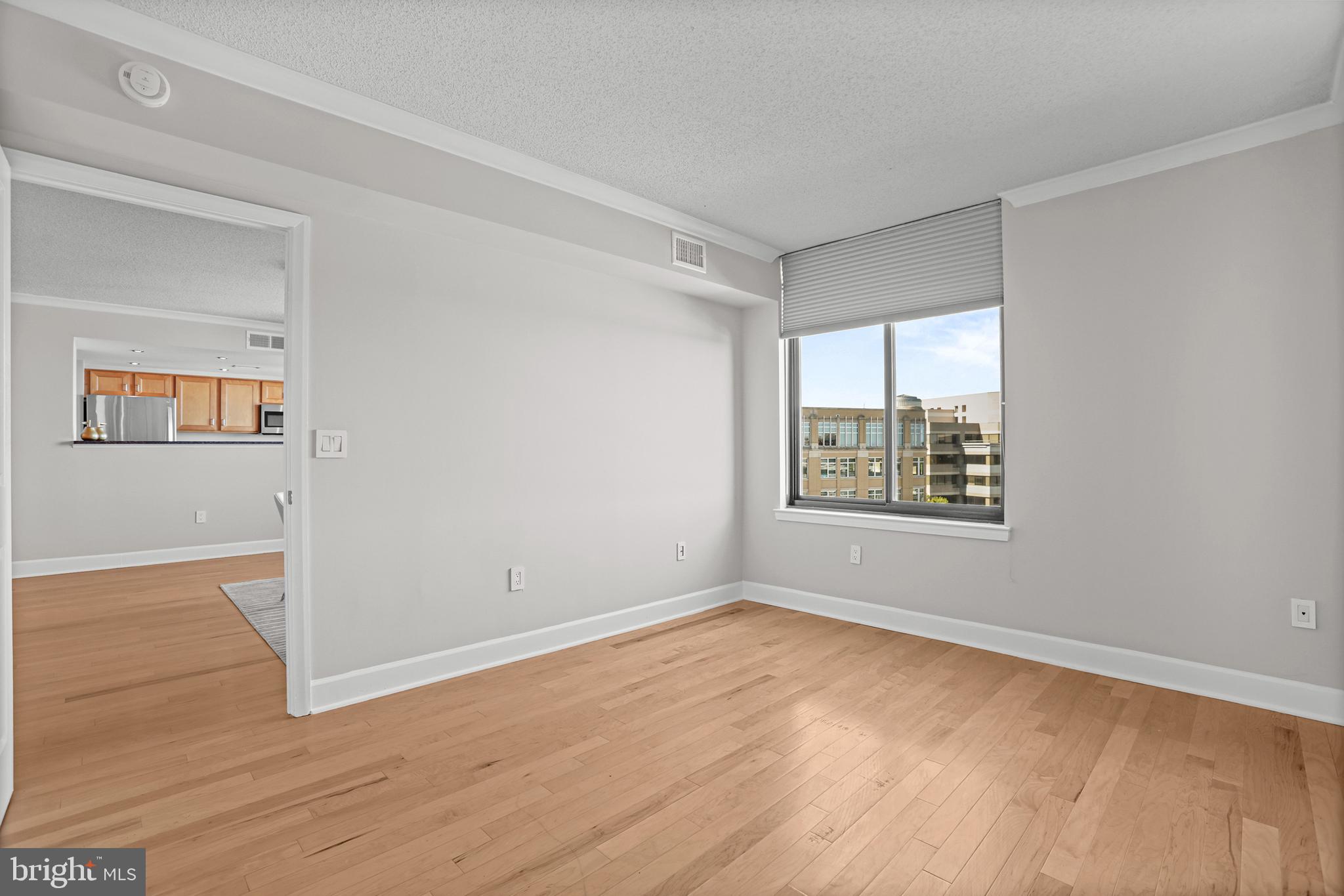 Real estate listing preview #22