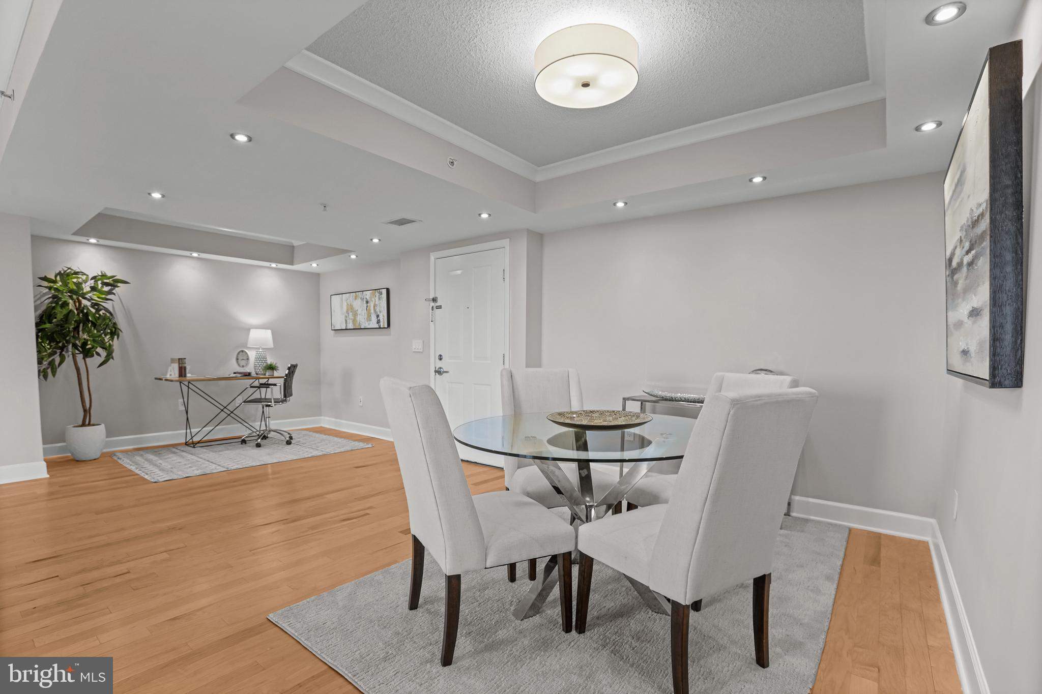 Real estate listing preview #6