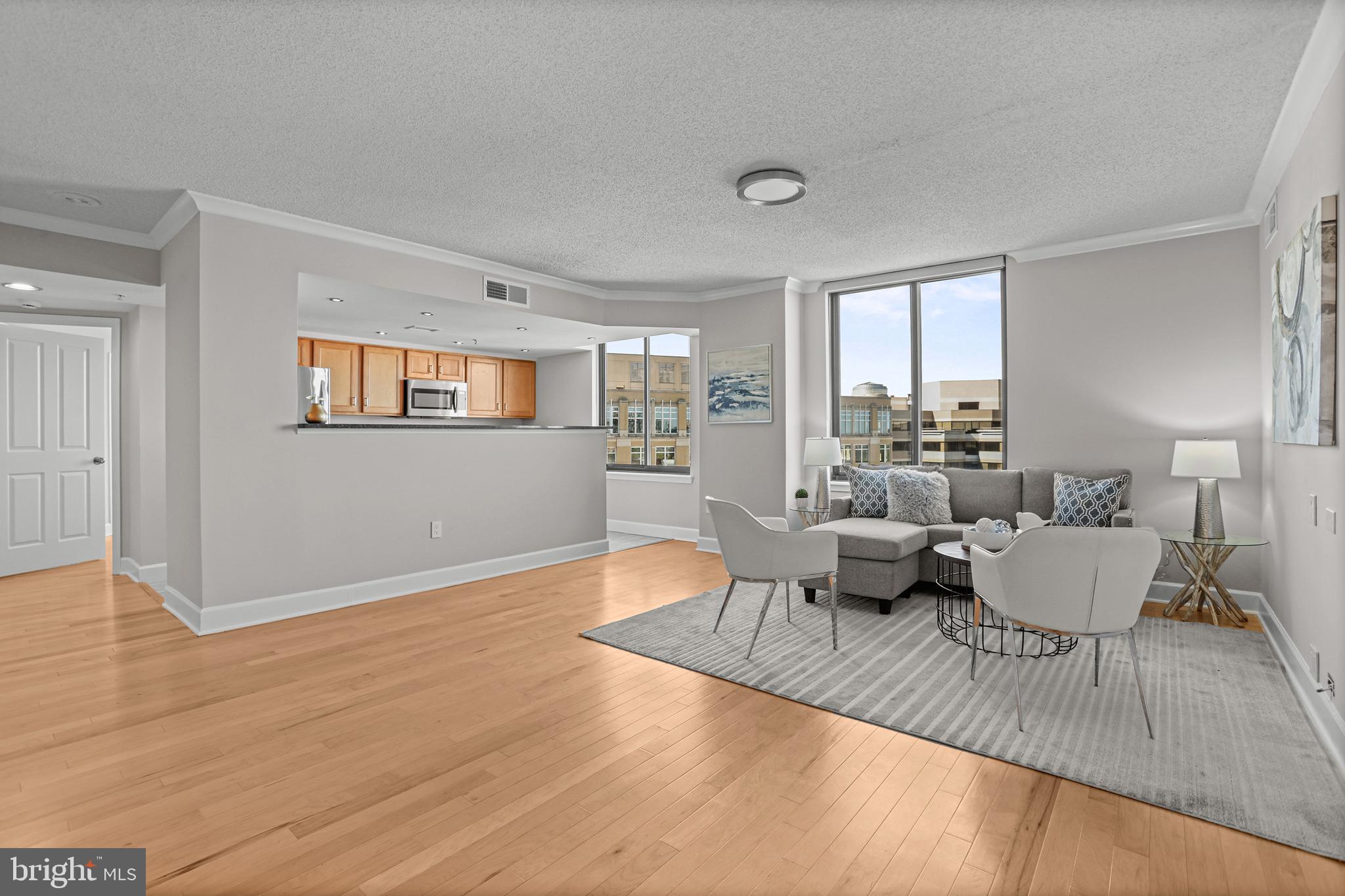 Real estate listing preview #2