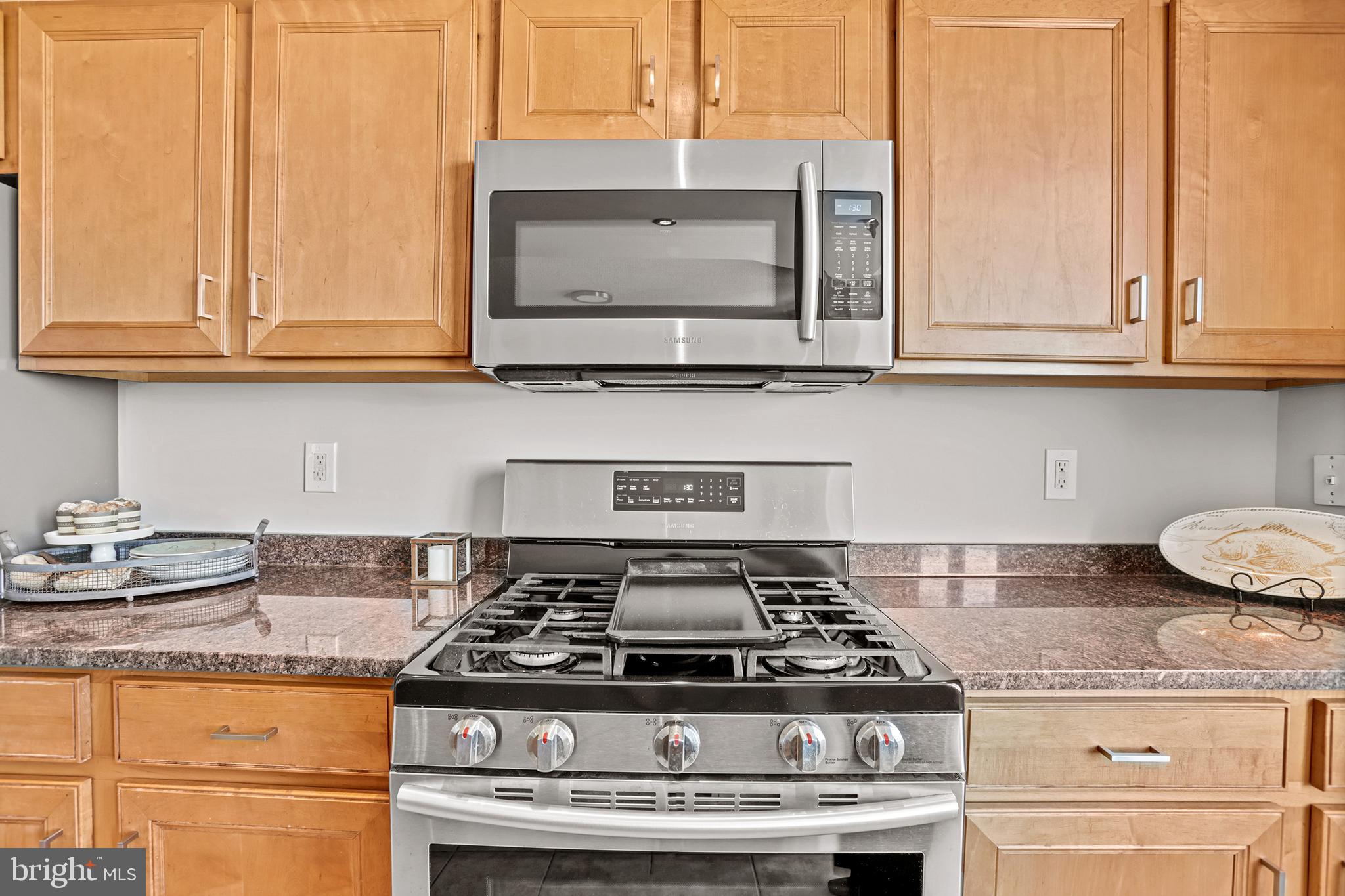 Real estate listing preview #12