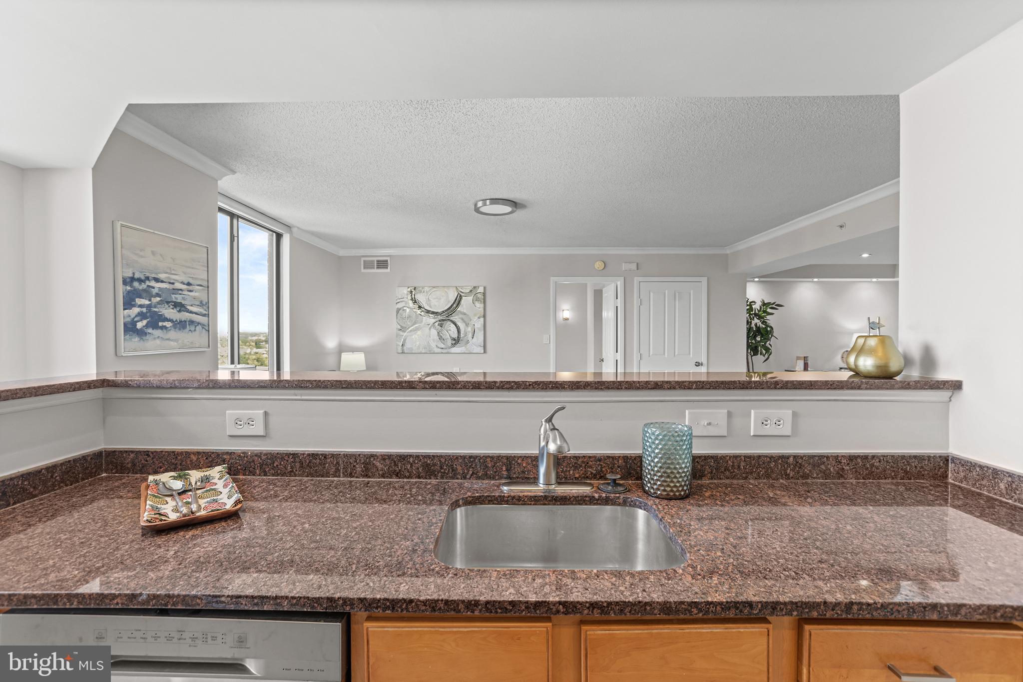 Real estate listing preview #13