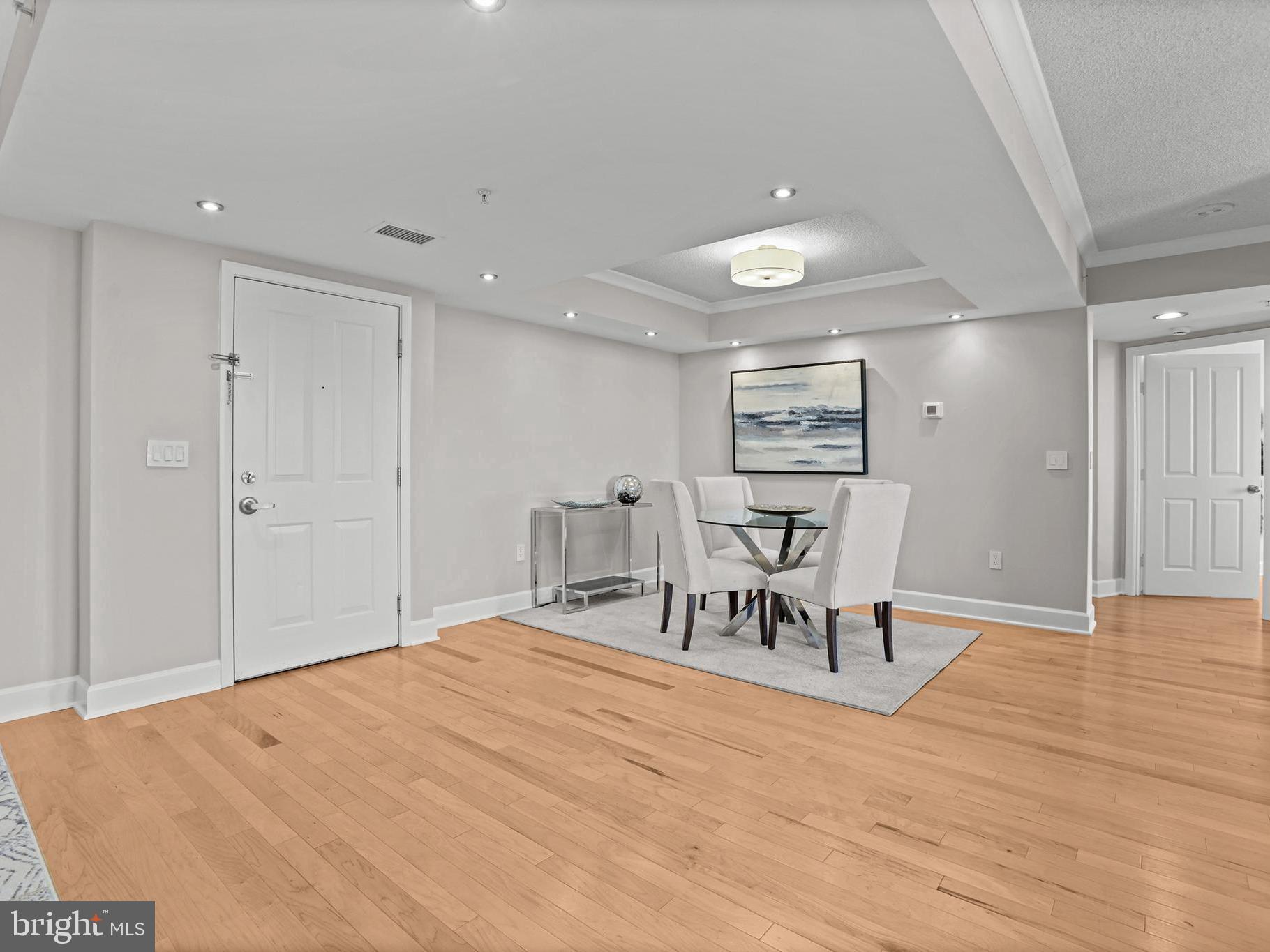 Real estate listing preview #4