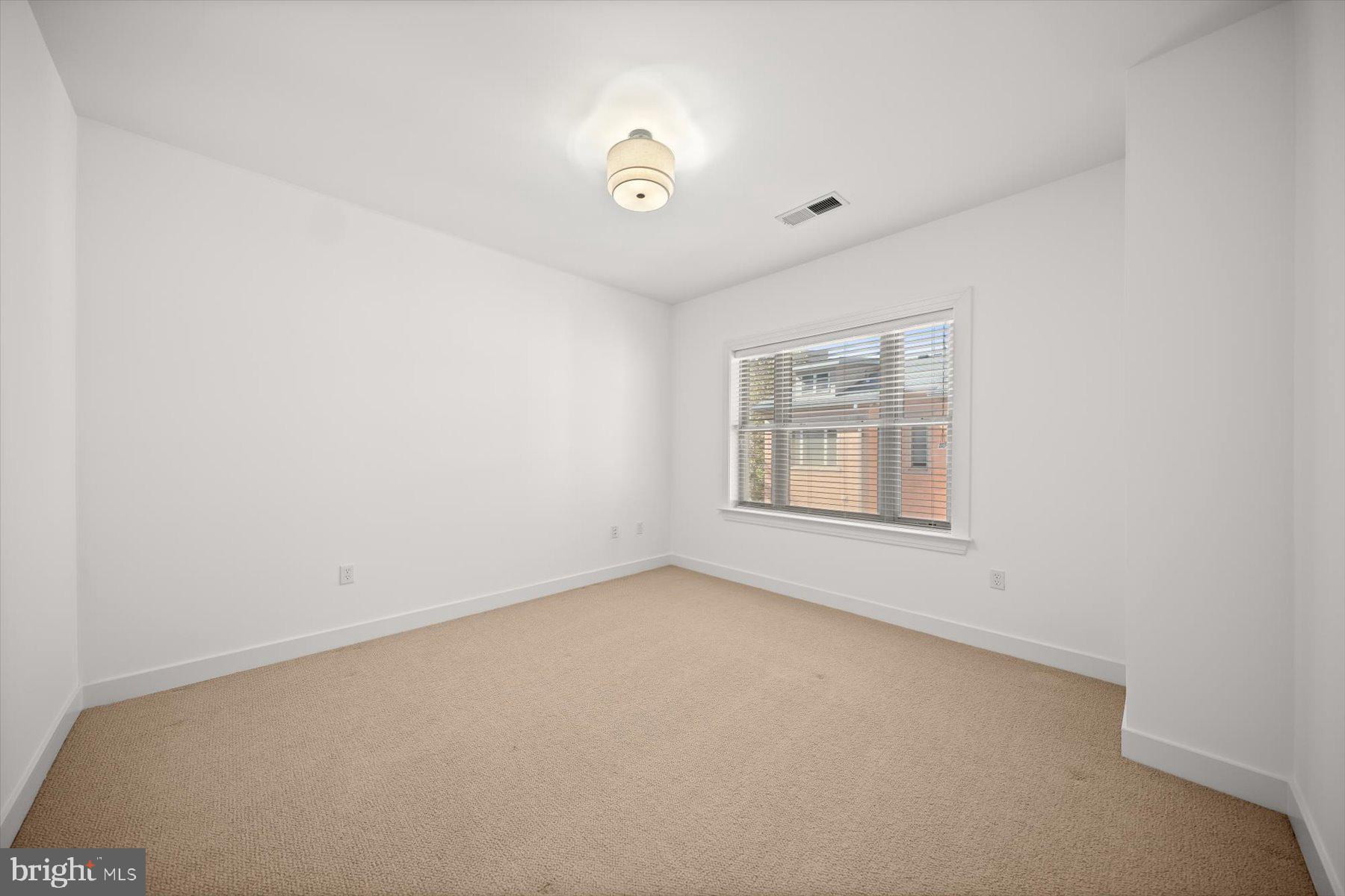 Real estate listing preview #43