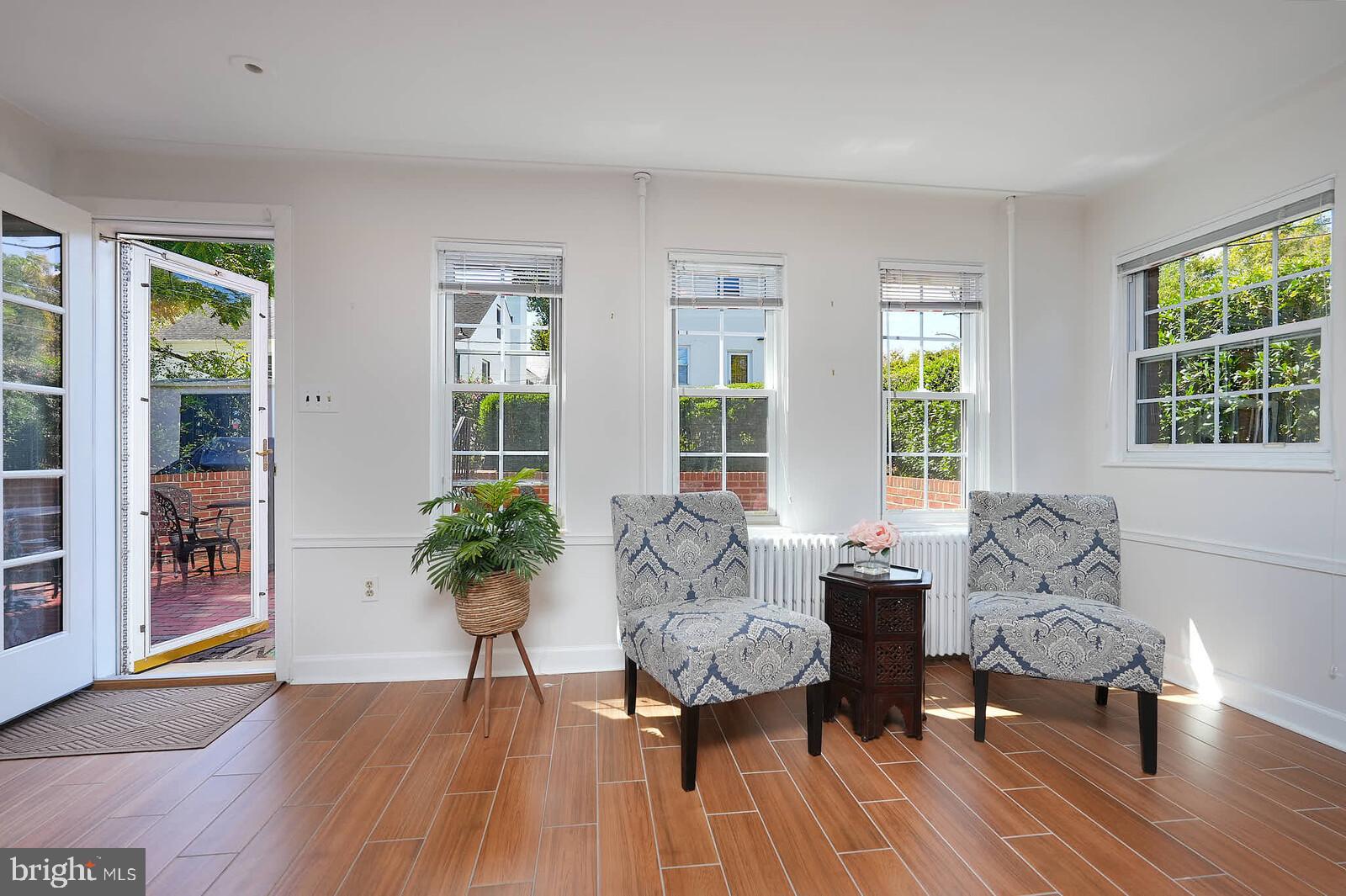 Real estate listing preview #11