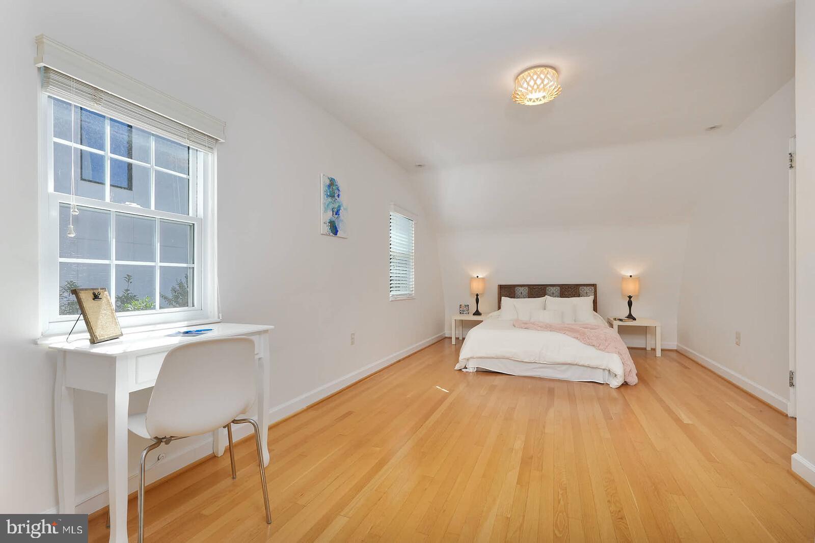 Real estate listing preview #21