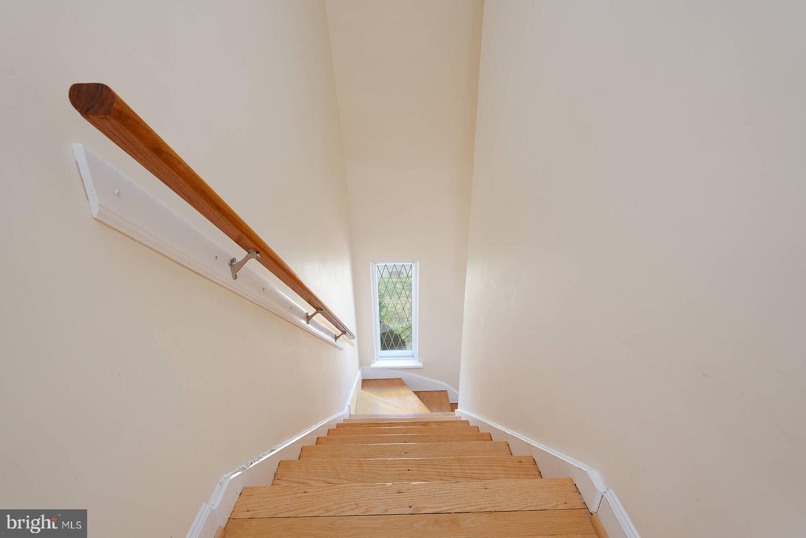 Real estate listing preview #19