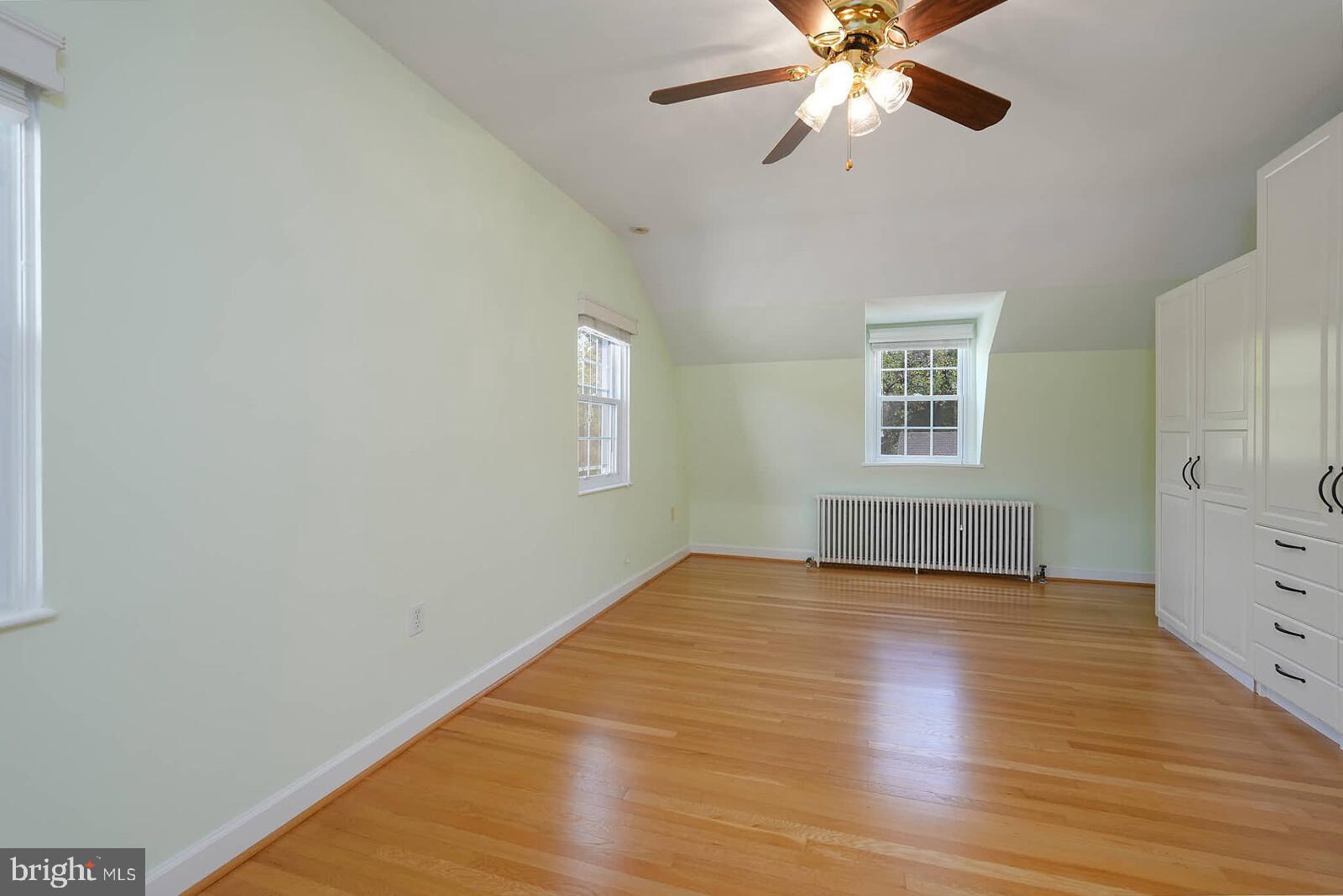 Real estate listing preview #25