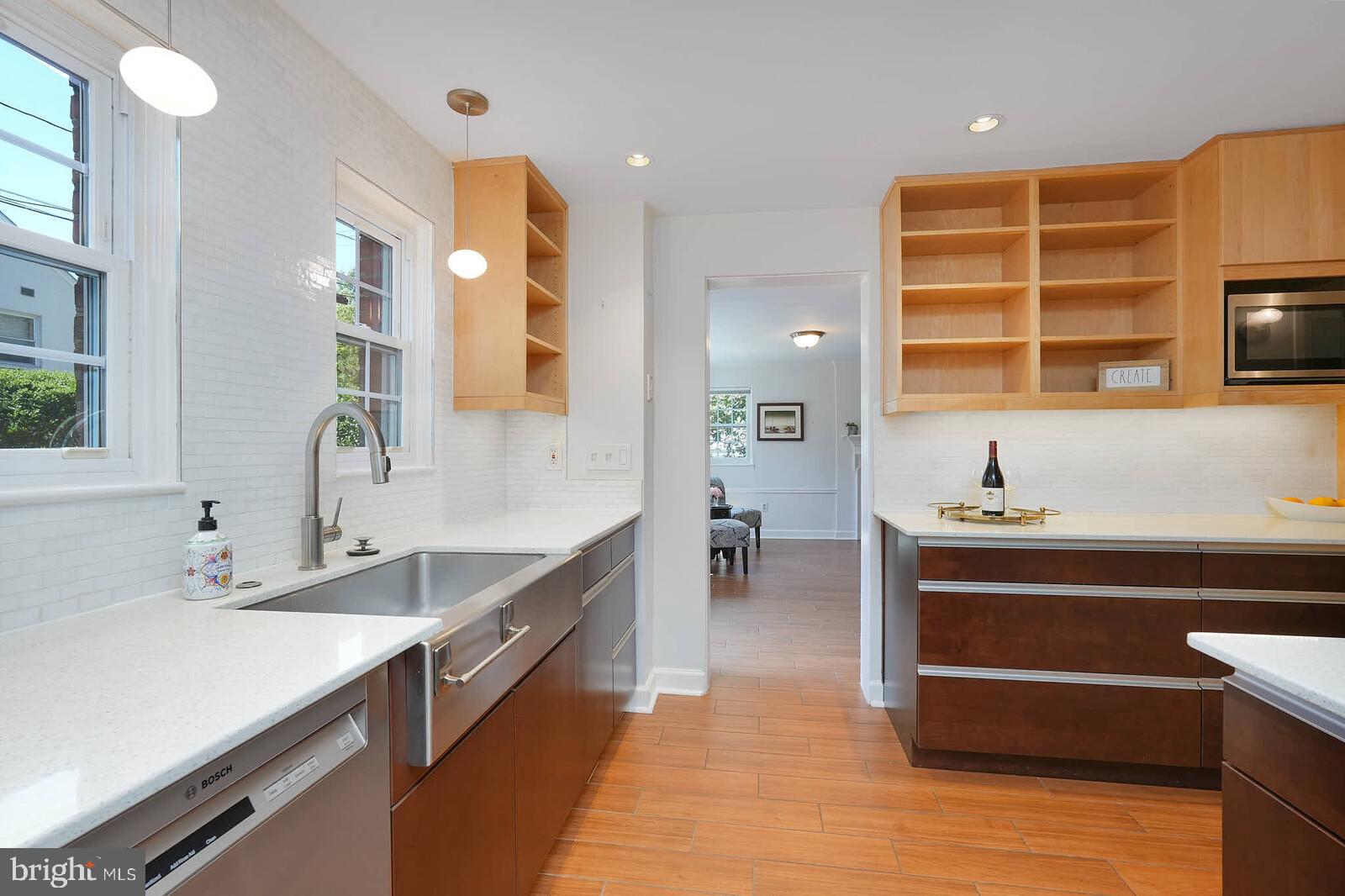 Real estate listing preview #15