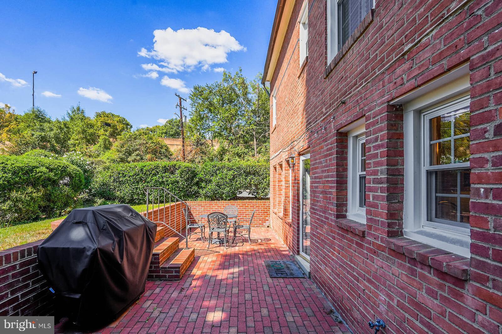 Real estate listing preview #33