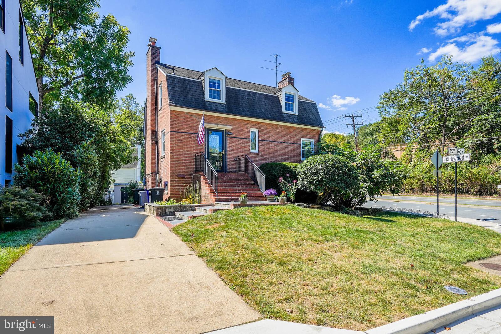 Real estate listing preview #1