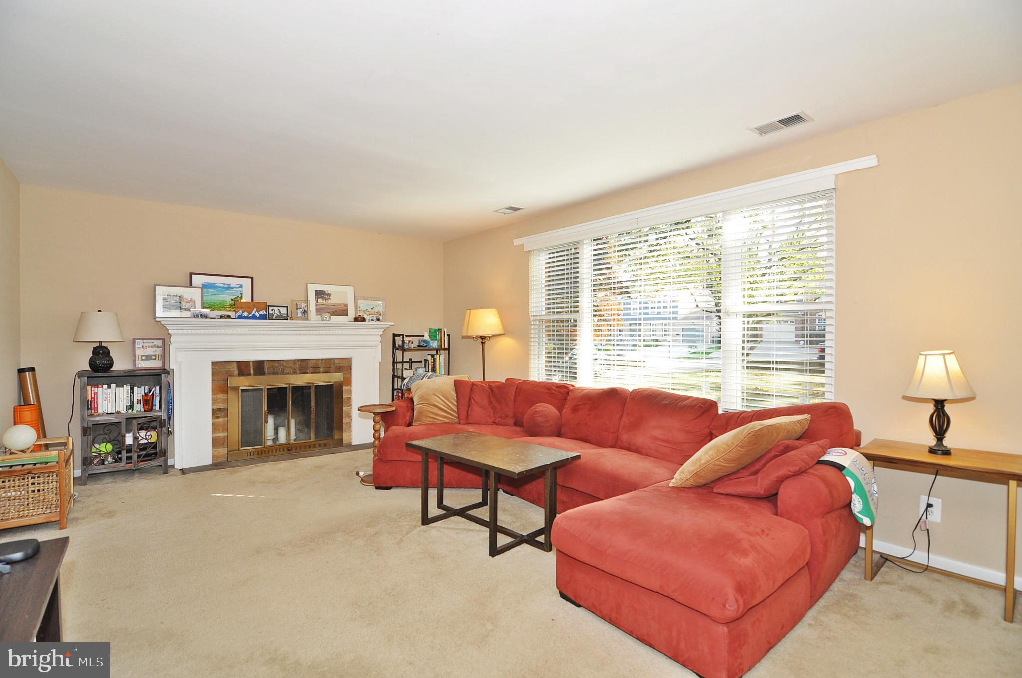 Real estate listing preview #3