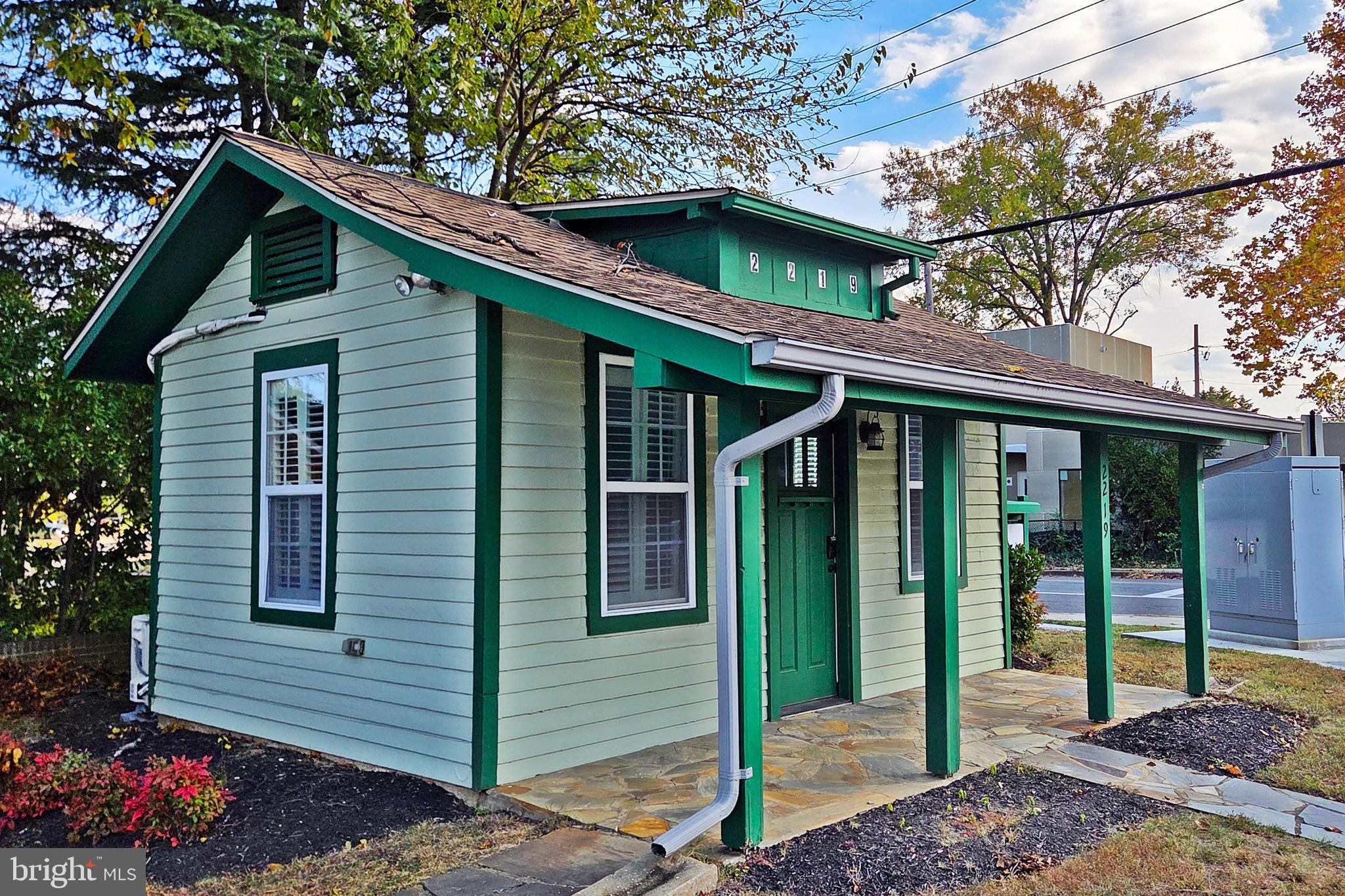 Real estate listing preview #23