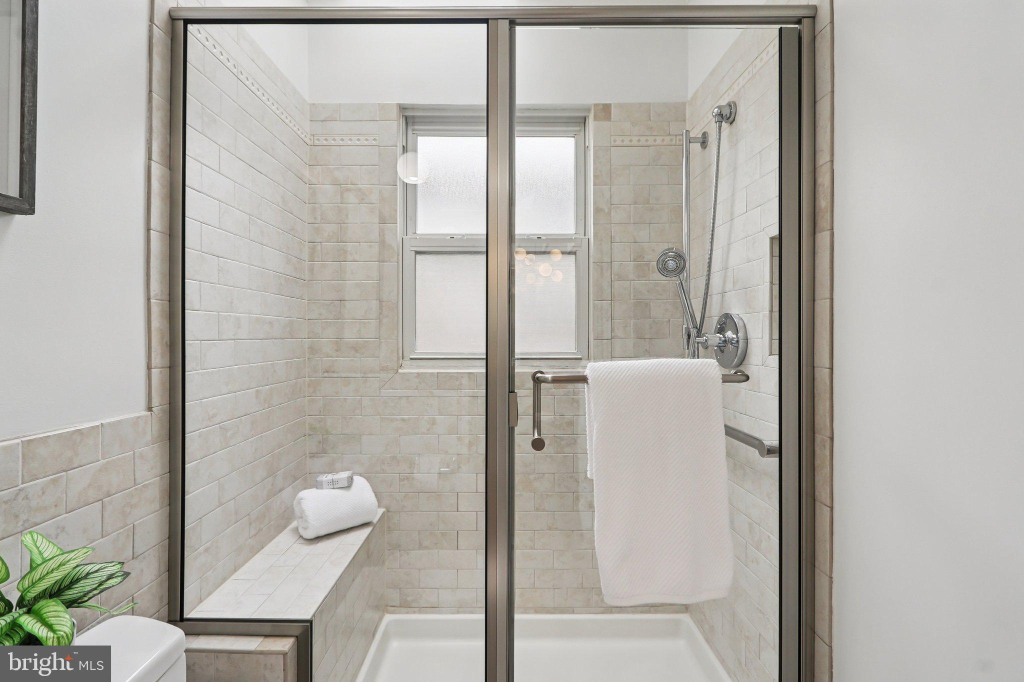 Real estate listing preview #25