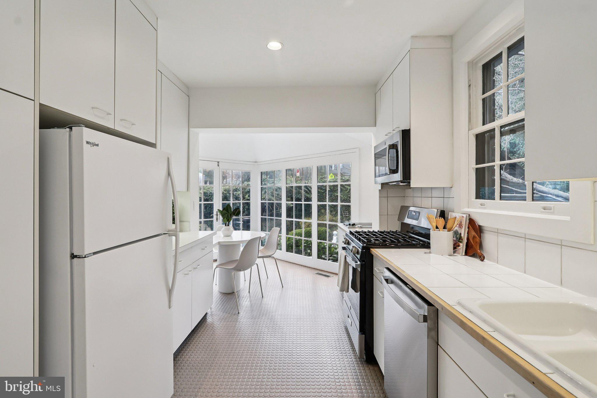 Real estate listing preview #17