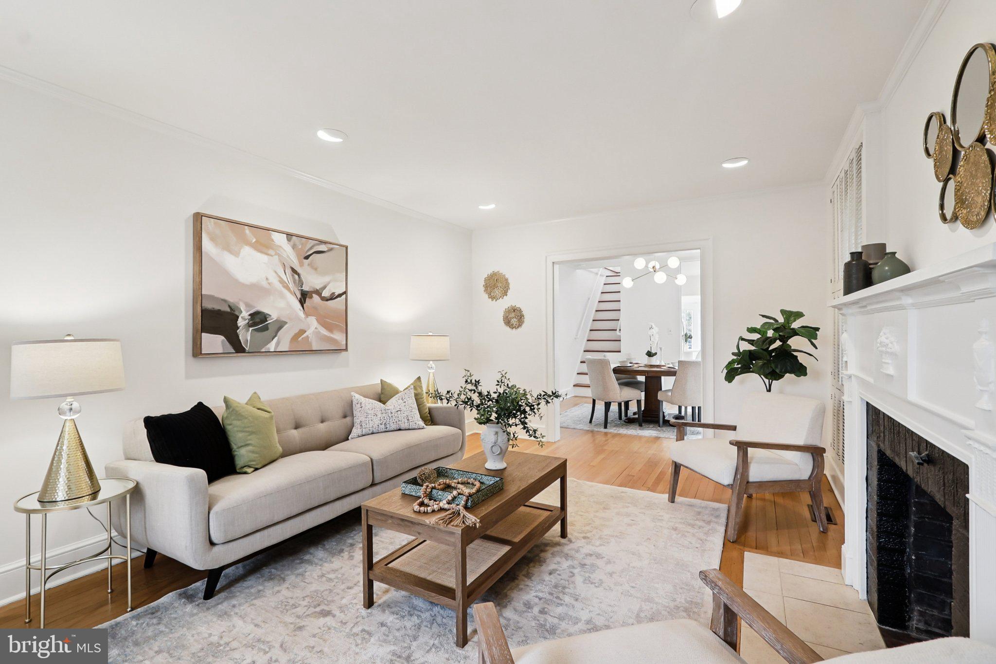 Real estate listing preview #8