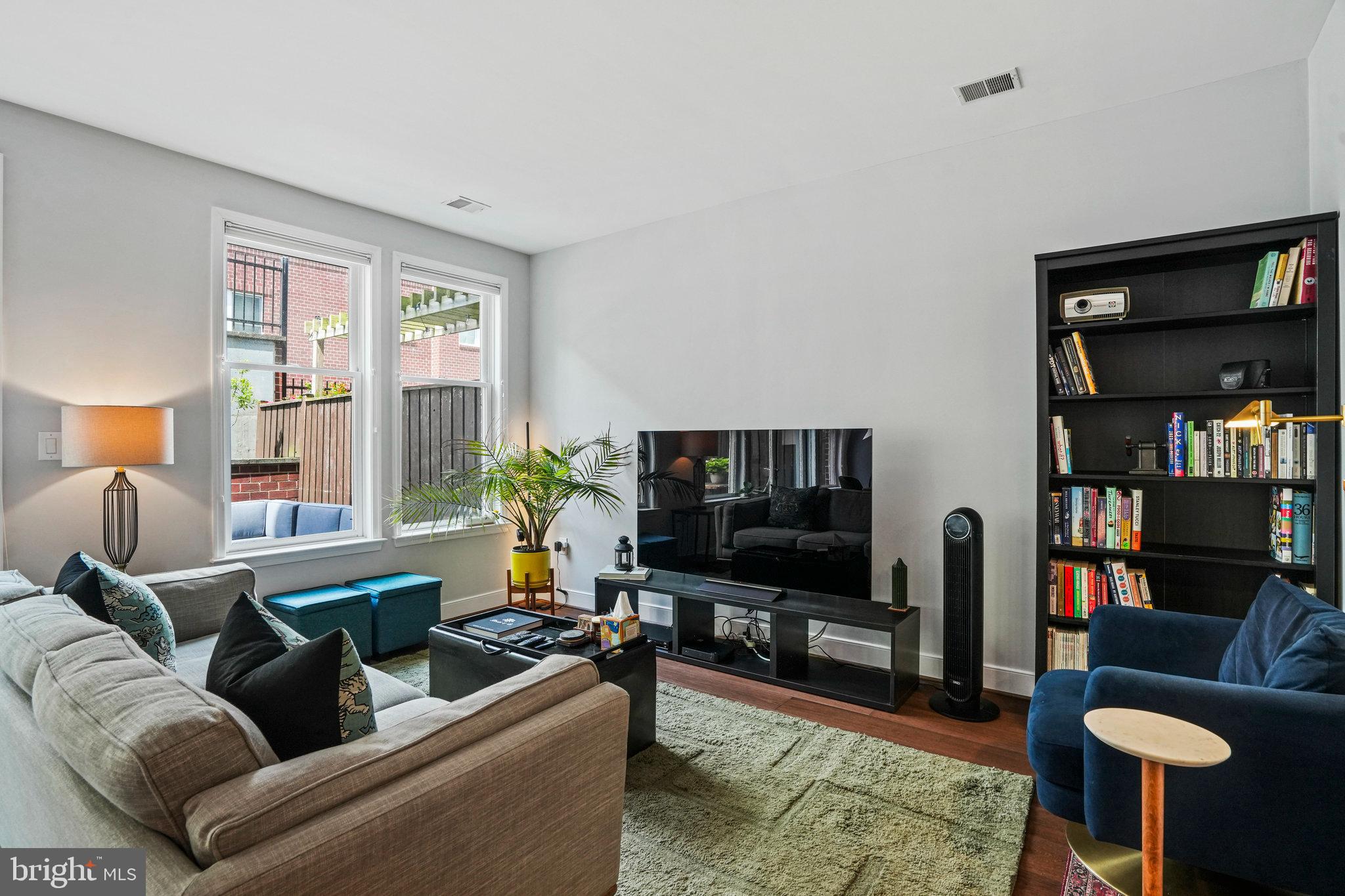 Real estate listing preview #13