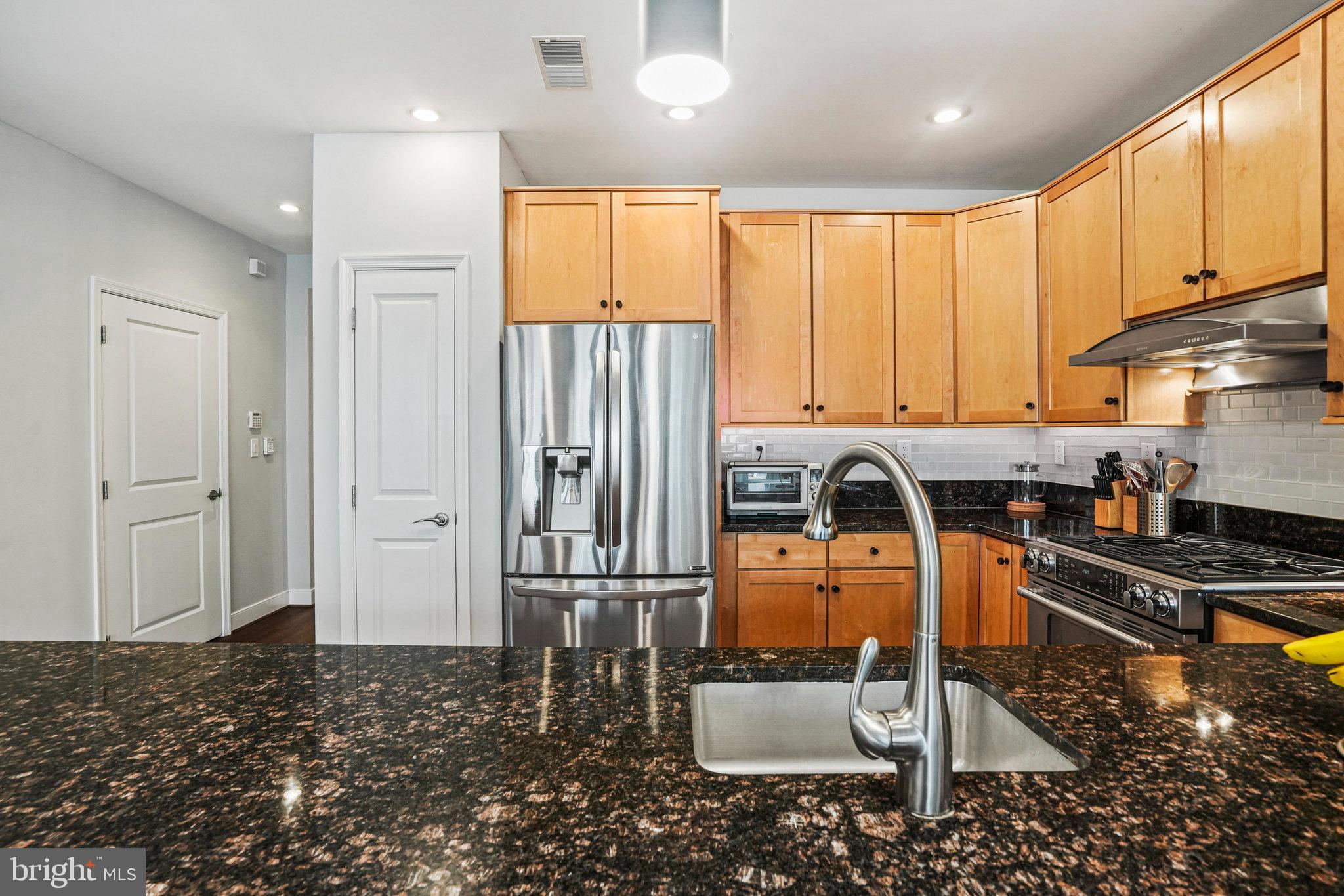 Real estate listing preview #10