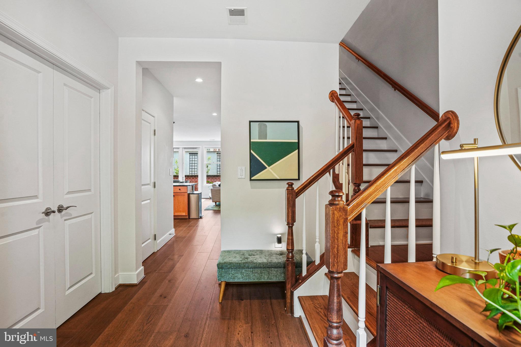 Real estate listing preview #3