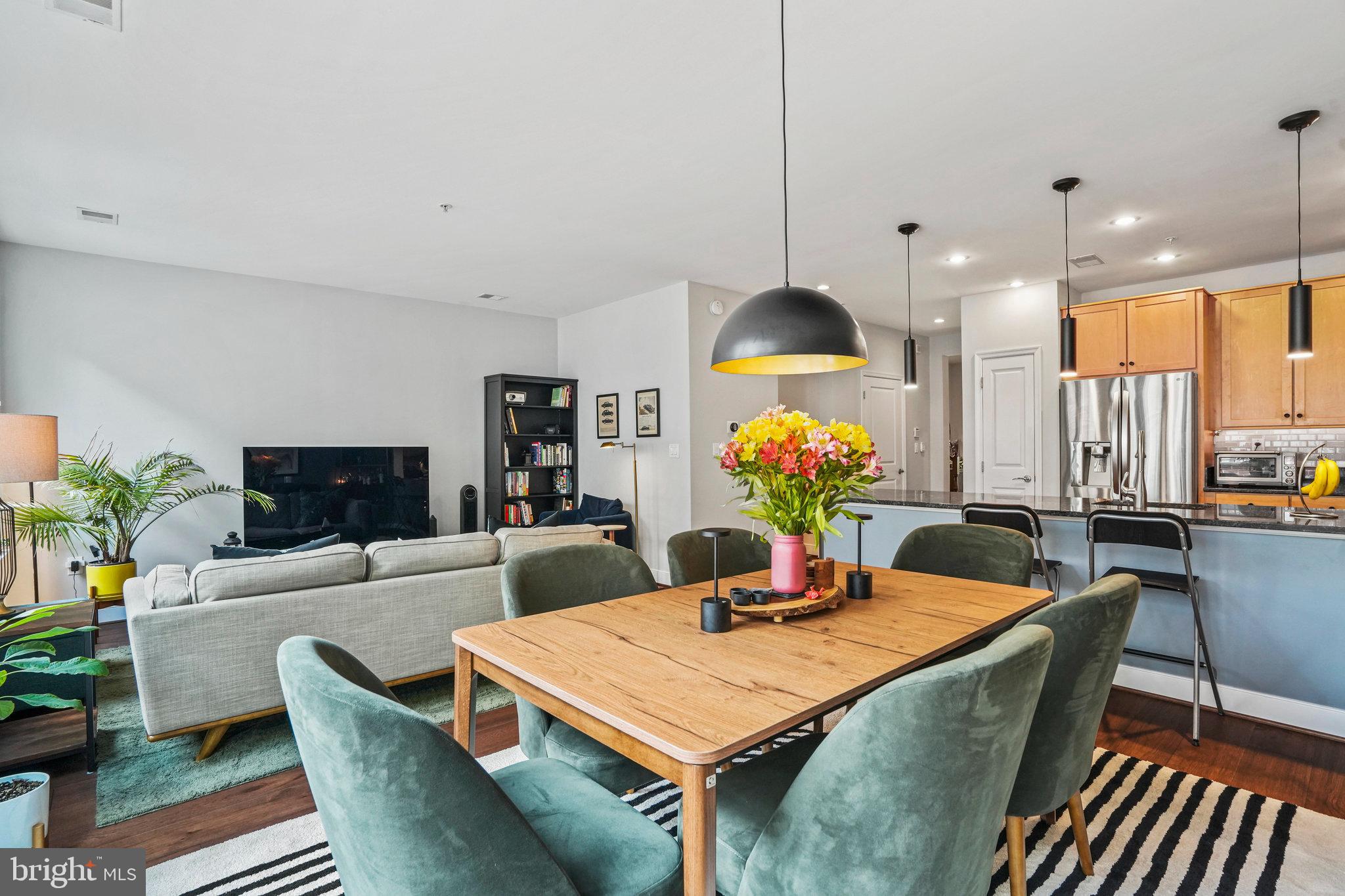 Real estate listing preview #11