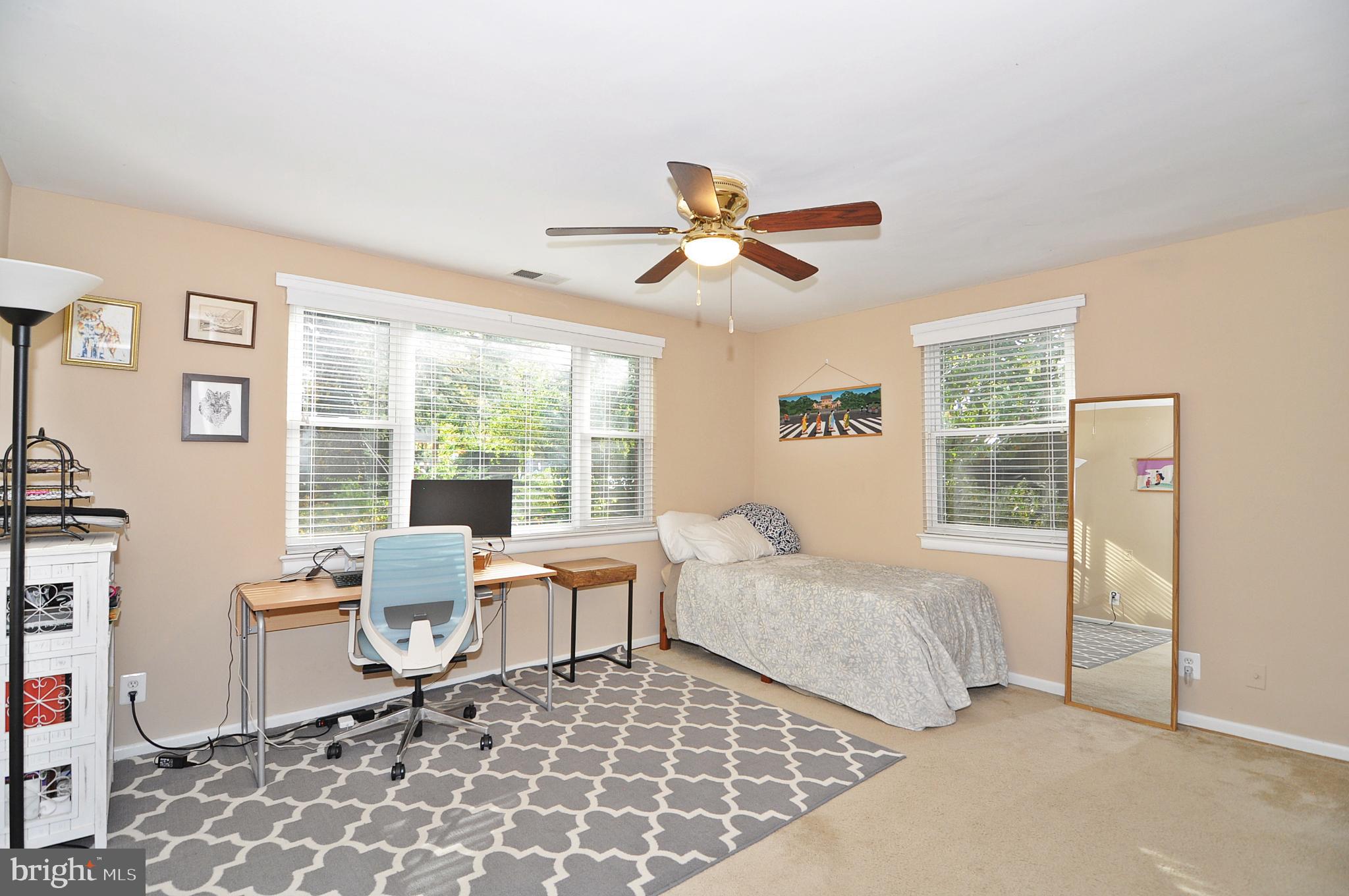 Real estate listing preview #15