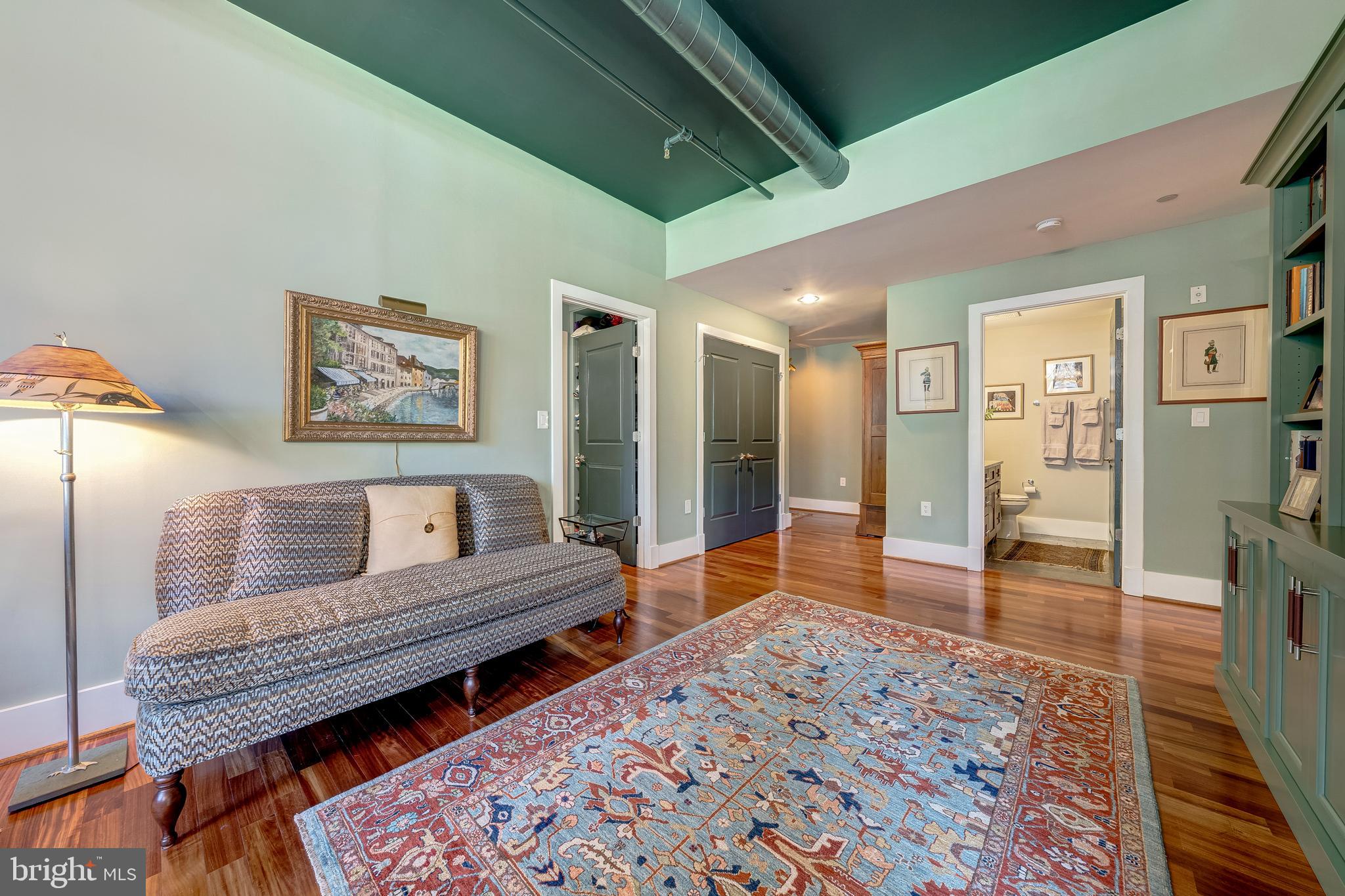 Real estate listing preview #11